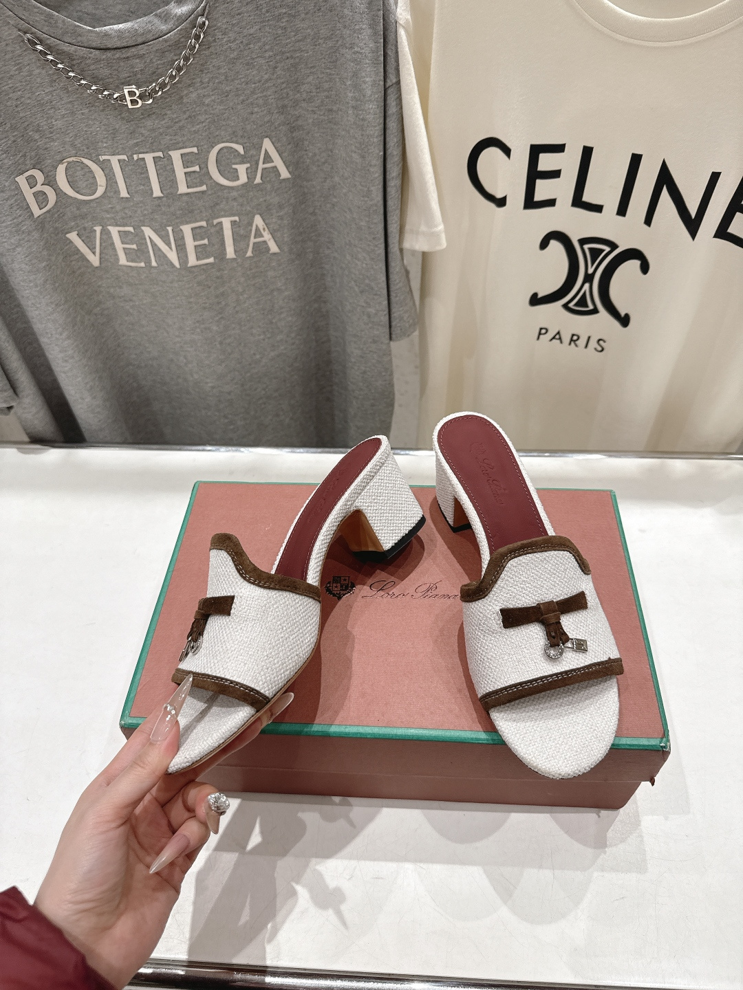 高版本出厂 高跟Loro Piana* LP ||诺悠翩雅2026ss夏季新款平底拖鞋‼️【市场顶级品质