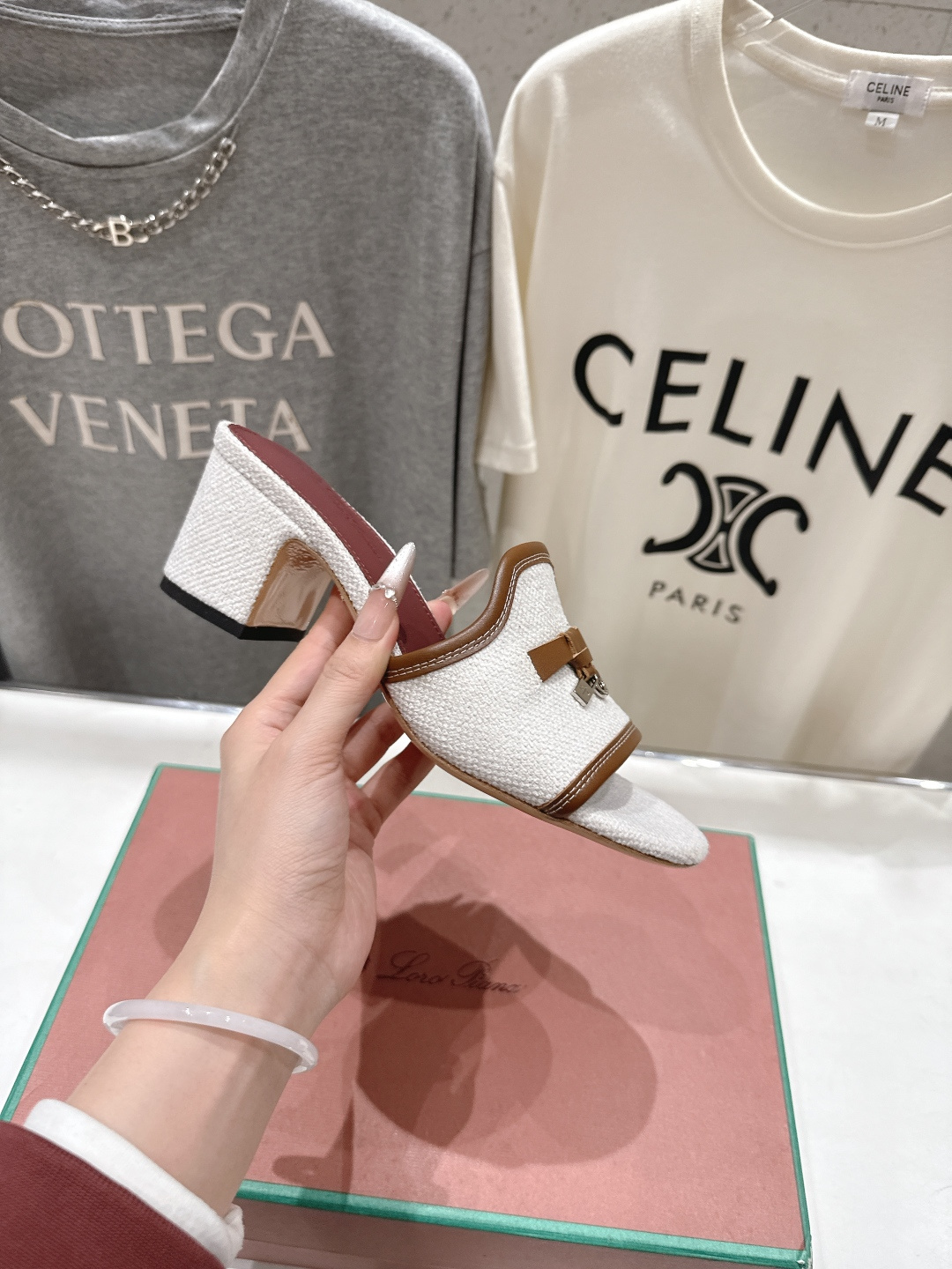 高版本出厂 高跟Loro Piana* LP ||诺悠翩雅2026ss夏季新款平底拖鞋‼️【市场顶级品质