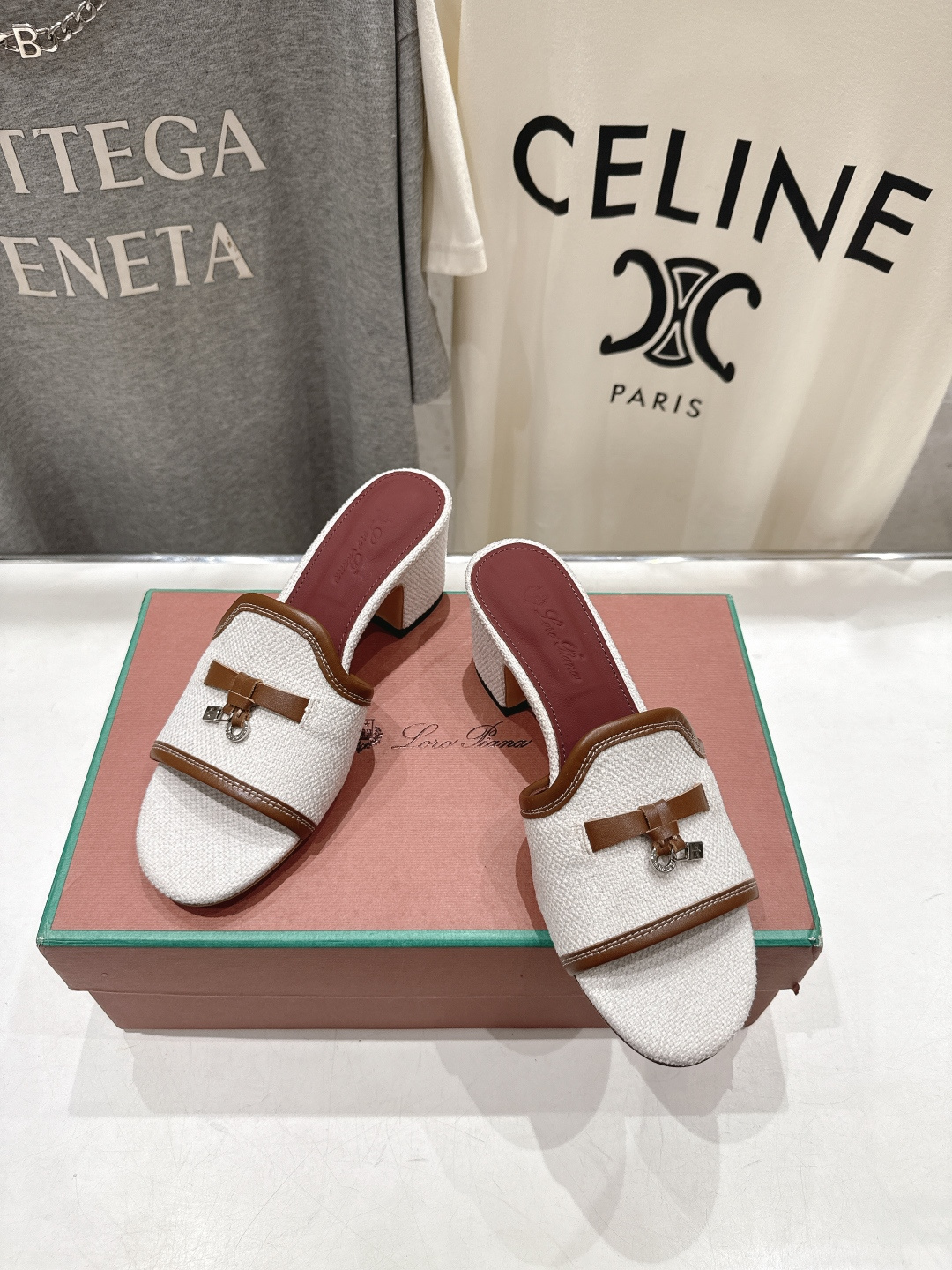 高版本出厂 高跟Loro Piana* LP ||诺悠翩雅2026ss夏季新款平底拖鞋‼️【市场顶级品质