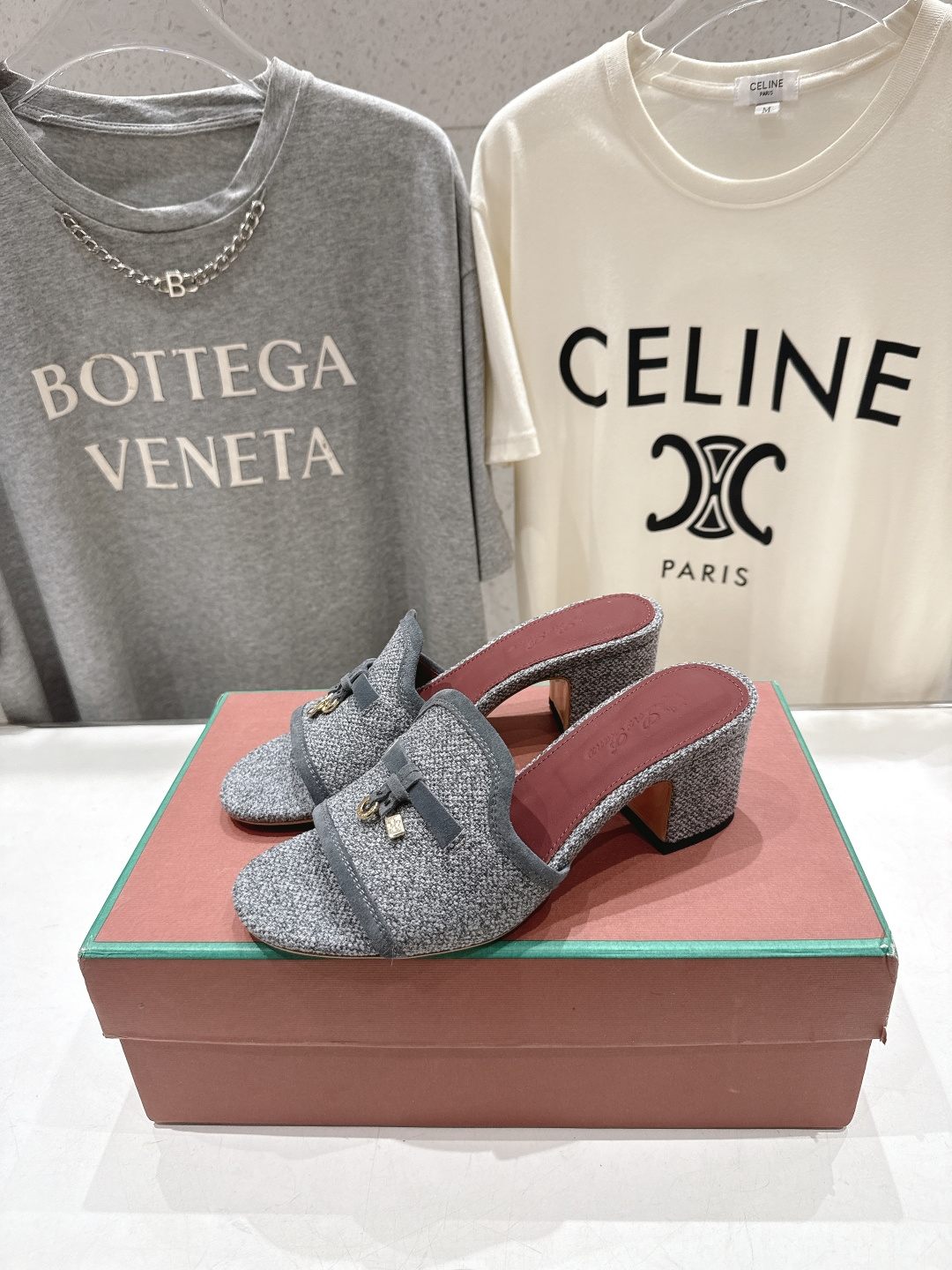 高版本出厂 高跟Loro Piana* LP ||诺悠翩雅2026ss夏季新款平底拖鞋‼️【市场顶级品质