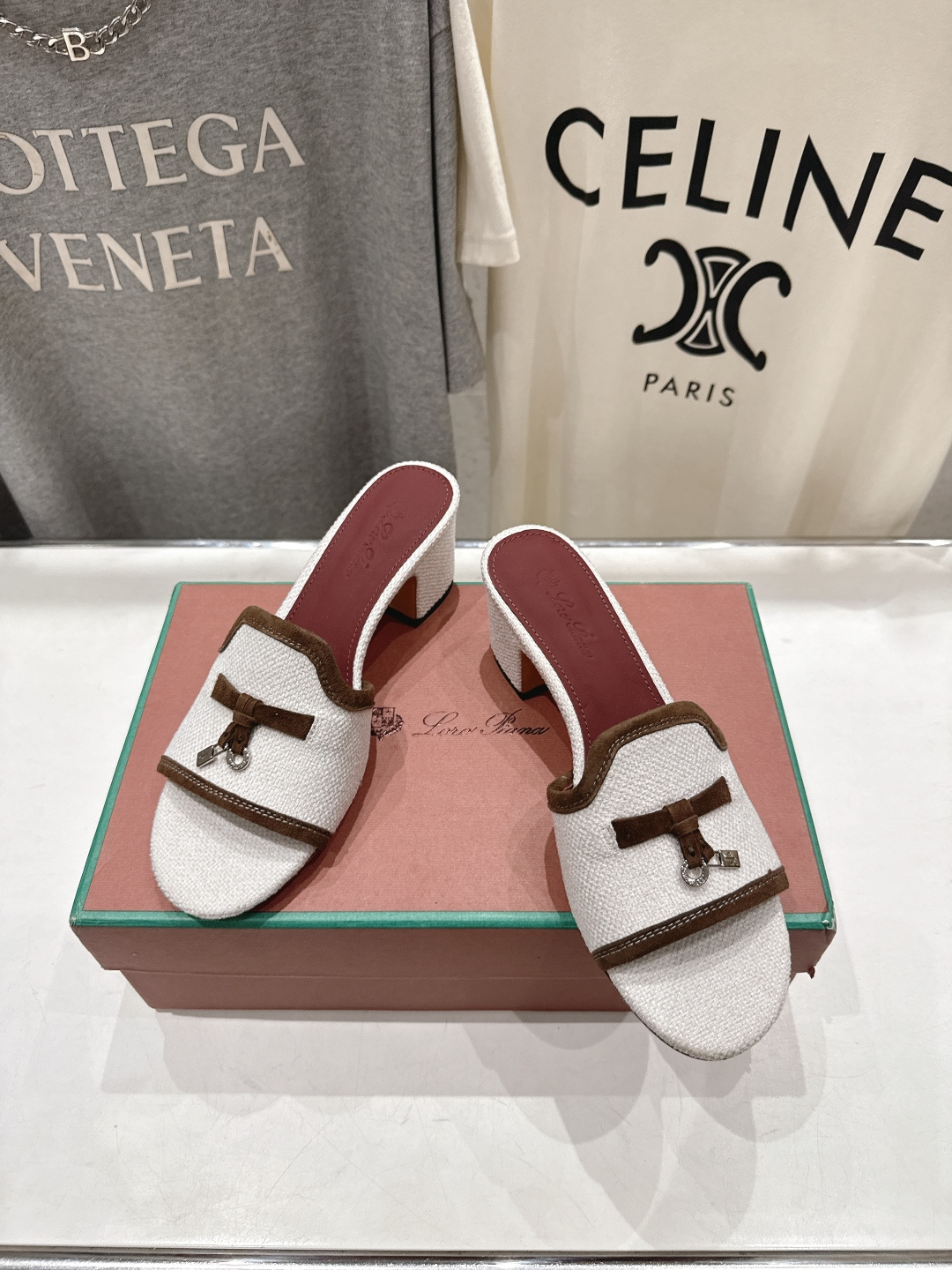 高版本出厂 高跟Loro Piana* LP ||诺悠翩雅2026ss夏季新款平底拖鞋‼️【市场顶级品质