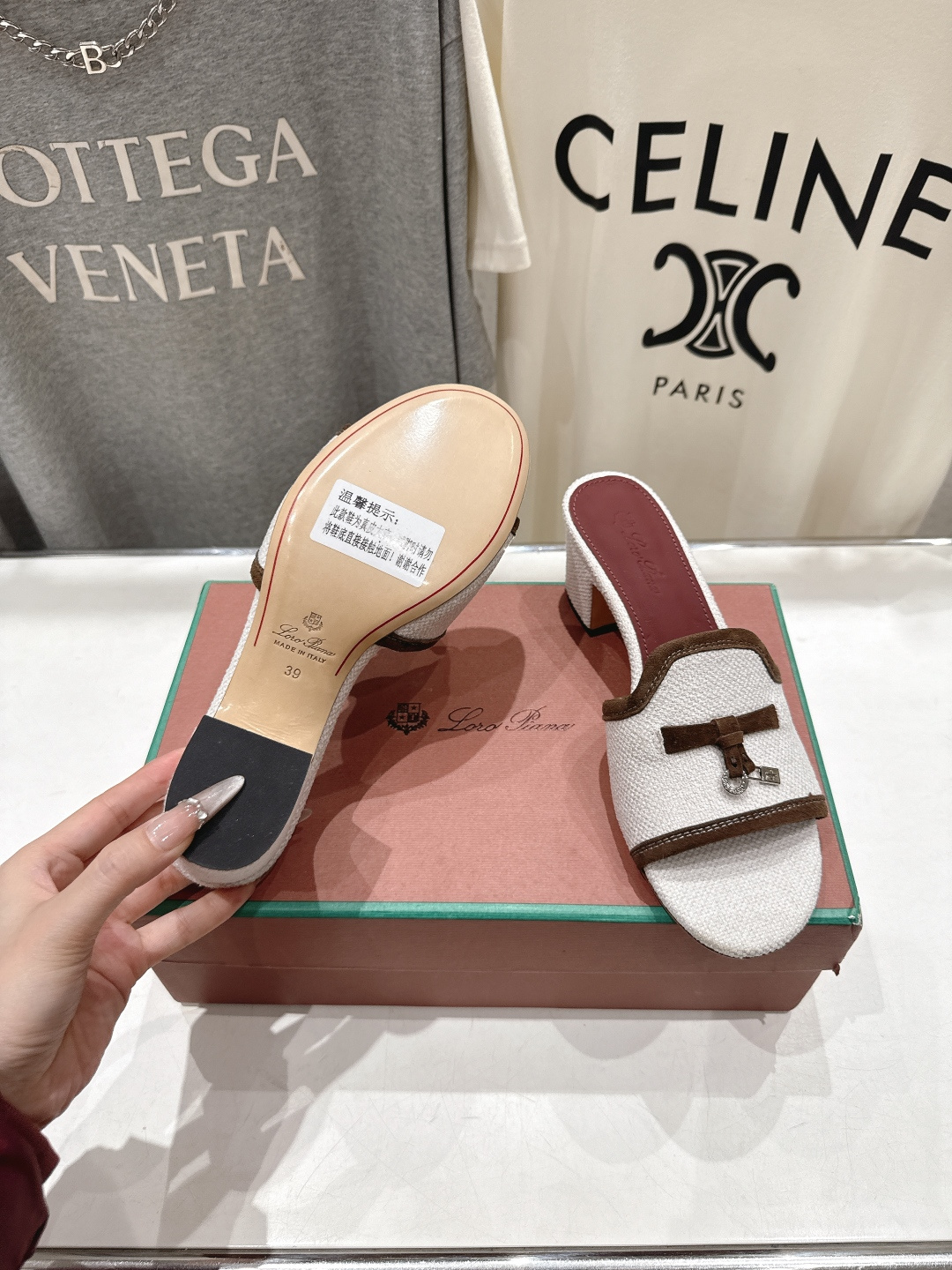 高版本出厂 高跟Loro Piana* LP ||诺悠翩雅2026ss夏季新款平底拖鞋‼️【市场顶级品质