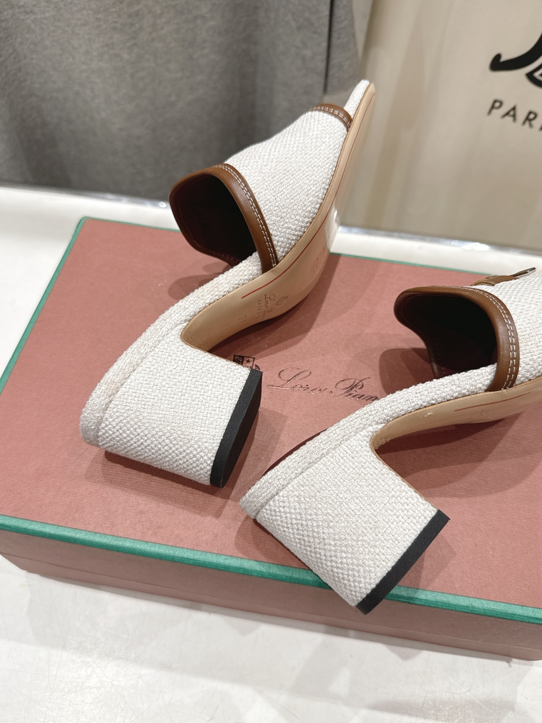 高版本出厂 高跟Loro Piana* LP ||诺悠翩雅2026ss夏季新款平底拖鞋‼️【市场顶级品质