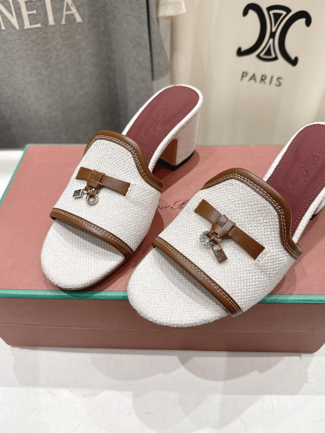 高版本出厂 高跟Loro Piana* LP ||诺悠翩雅2026ss夏季新款平底拖鞋‼️【市场顶级品质