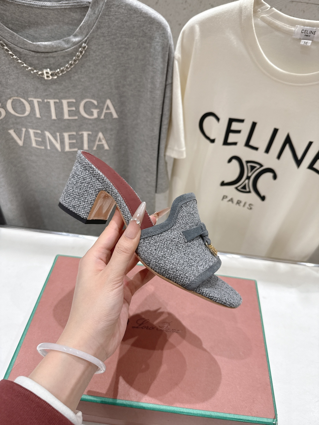 高版本出厂 高跟Loro Piana* LP ||诺悠翩雅2026ss夏季新款平底拖鞋‼️【市场顶级品质