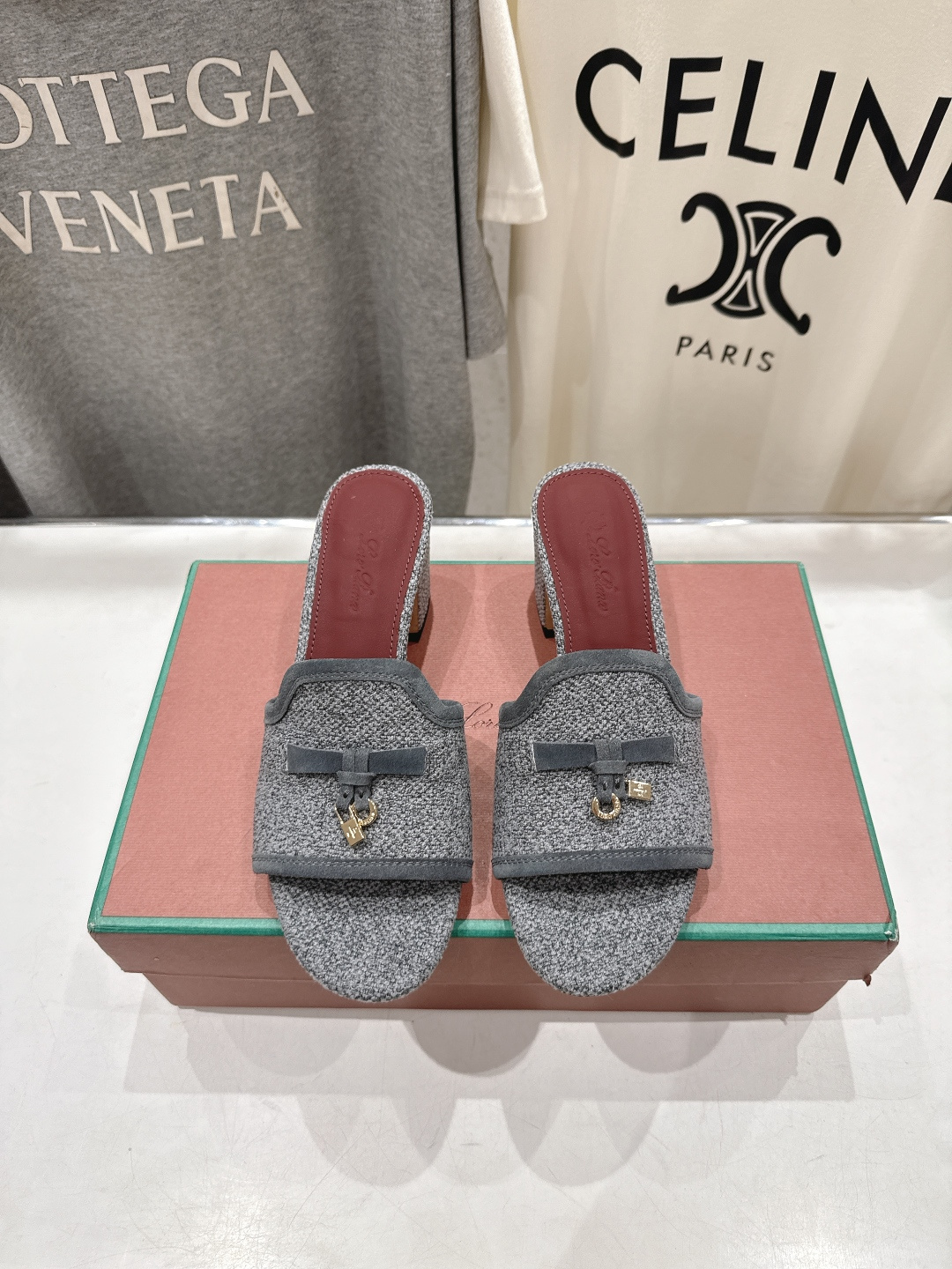 高版本出厂 高跟Loro Piana* LP ||诺悠翩雅2026ss夏季新款平底拖鞋‼️【市场顶级品质