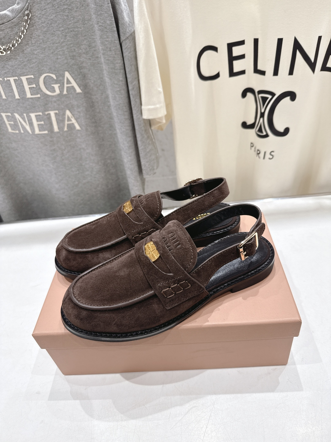 高版本出厂 MiuMiu/缪缪F049 2026ss春夏新款·幸运钱币系列后空半包乐福鞋凉鞋各路明星、小