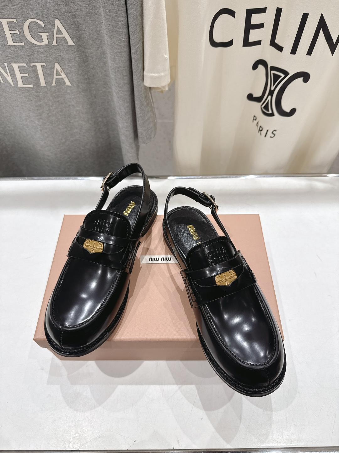 高版本出厂 MiuMiu/缪缪F049 2026ss春夏新款·幸运钱币系列后空半包乐福鞋凉鞋各路明星、小