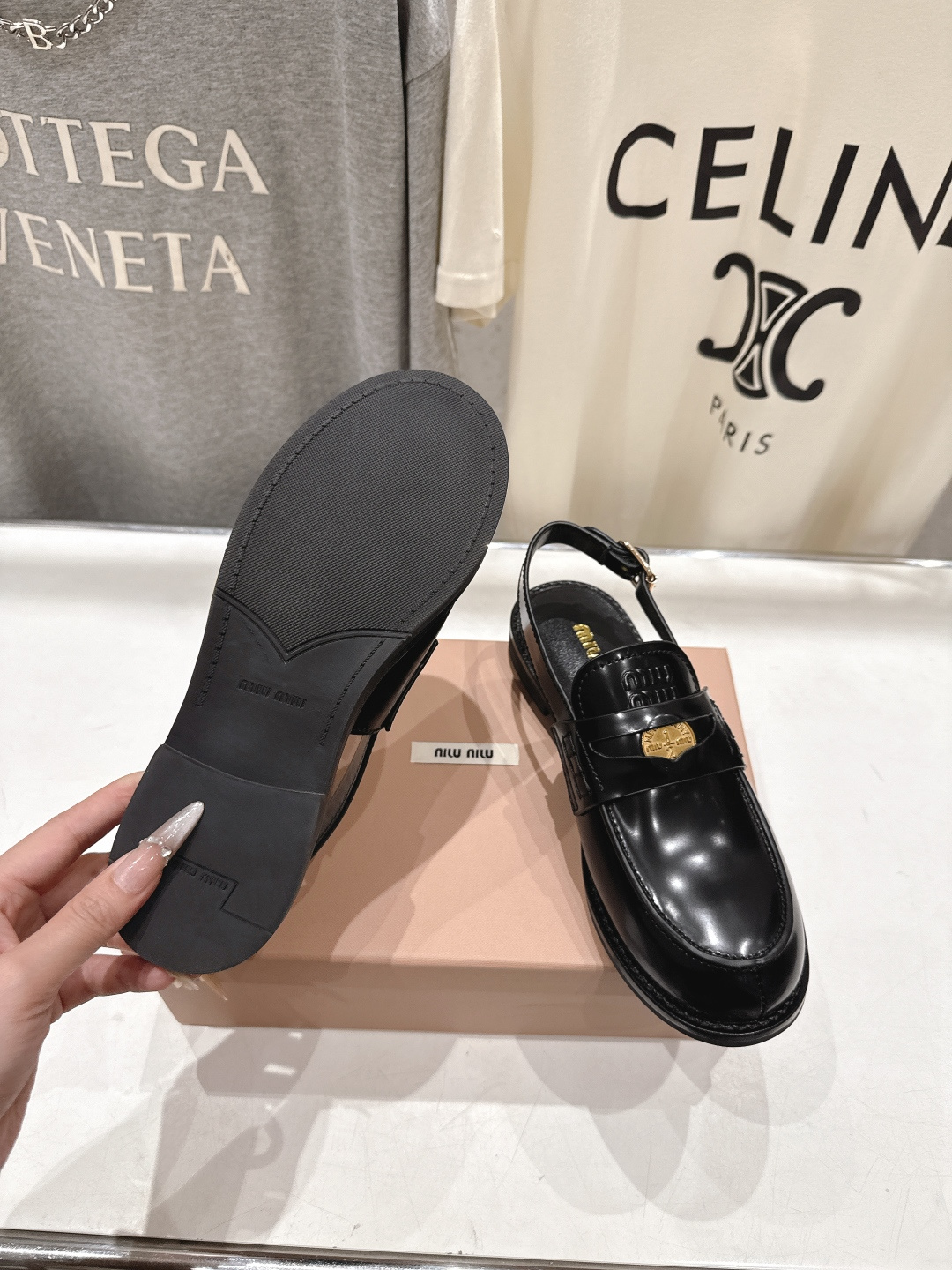 高版本出厂 MiuMiu/缪缪F049 2026ss春夏新款·幸运钱币系列后空半包乐福鞋凉鞋各路明星、小