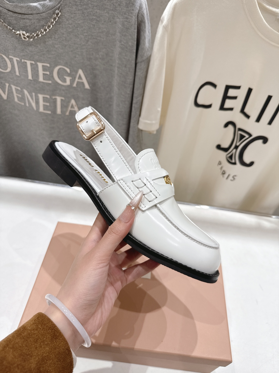 高版本出厂 MiuMiu/缪缪F049 2026ss春夏新款·幸运钱币系列后空半包乐福鞋凉鞋各路明星、小