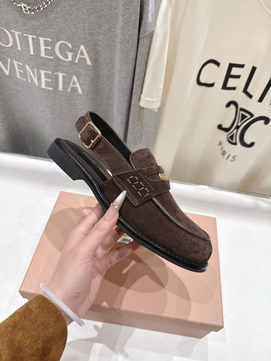 高版本出厂 MiuMiu/缪缪F049 2026ss春夏新款·幸运钱币系列后空半包乐福鞋凉鞋各路明星、小