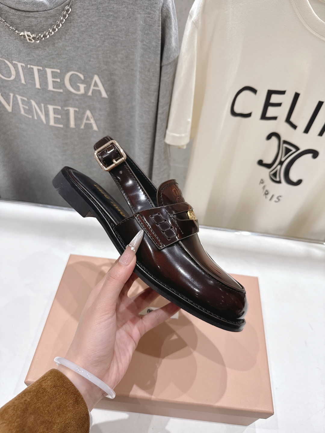 高版本出厂 MiuMiu/缪缪F049 2026ss春夏新款·幸运钱币系列后空半包乐福鞋凉鞋各路明星、小