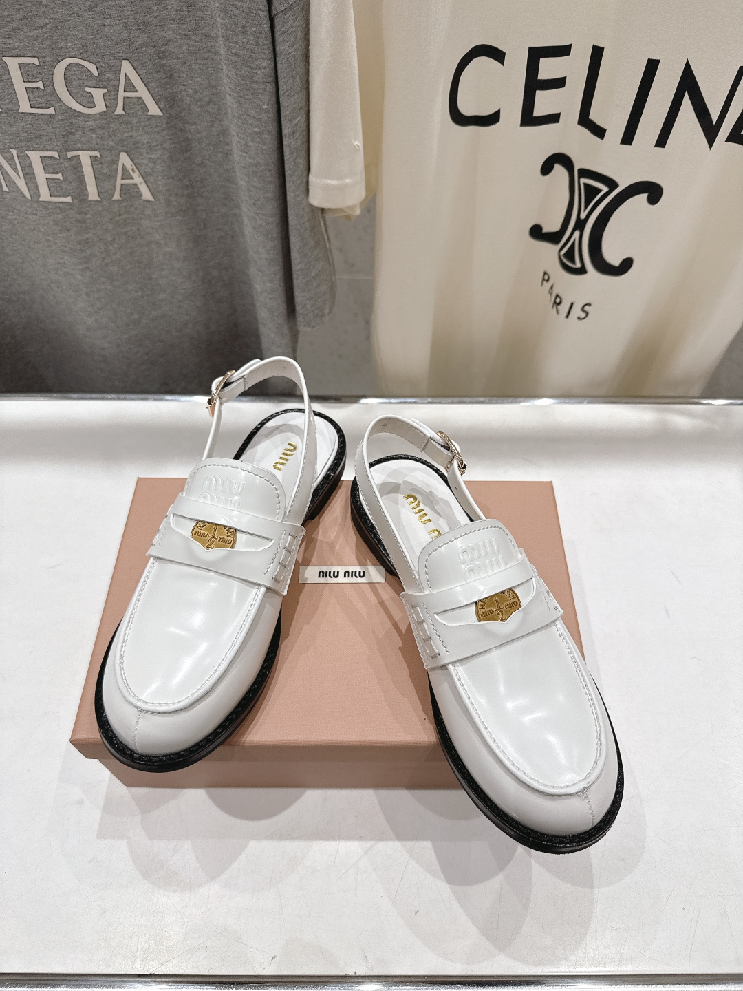 高版本出厂 MiuMiu/缪缪F049 2026ss春夏新款·幸运钱币系列后空半包乐福鞋凉鞋各路明星、小