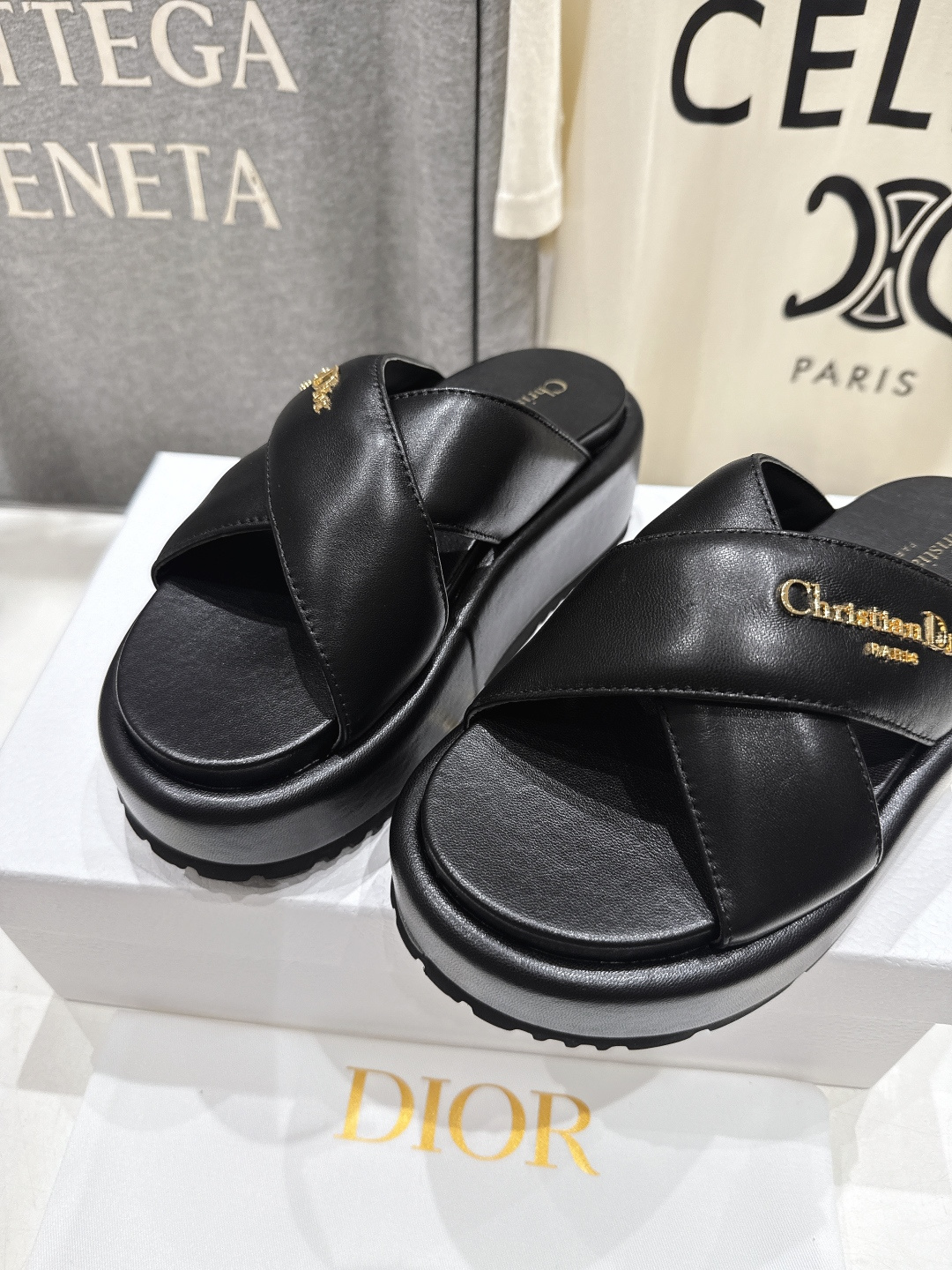 高版本出厂 【高品质】Dior*迪奥F019 D家2026ss春夏新款厚底防水台沙滩拖鞋～经典版型 搭配