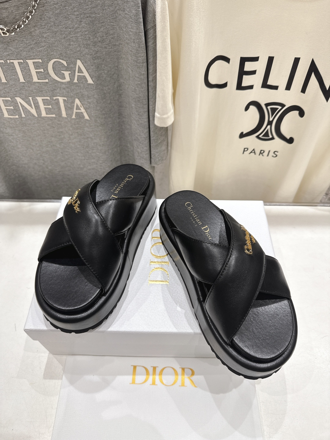 高版本出厂 【高品质】Dior*迪奥F019 D家2026ss春夏新款厚底防水台沙滩拖鞋～经典版型 搭配