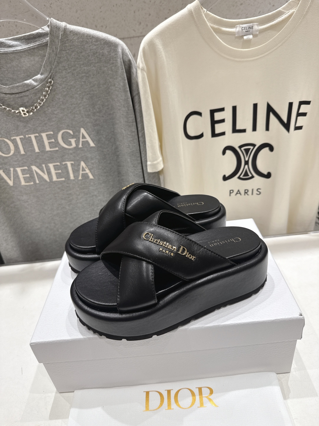 高版本出厂 【高品质】Dior*迪奥F019 D家2026ss春夏新款厚底防水台沙滩拖鞋～经典版型 搭配