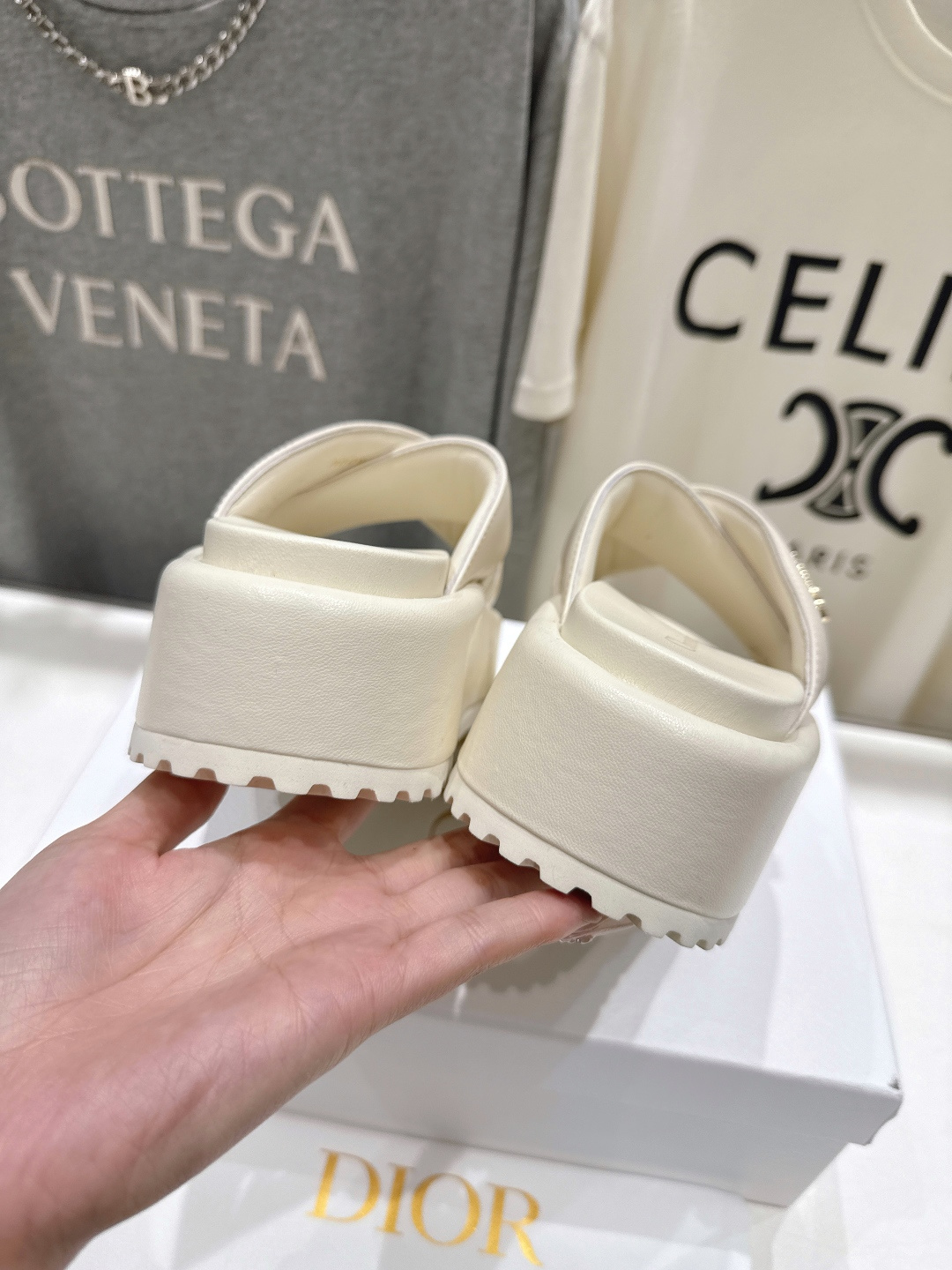 高版本出厂 【高品质】Dior*迪奥F019 D家2026ss春夏新款厚底防水台沙滩拖鞋～经典版型 搭配