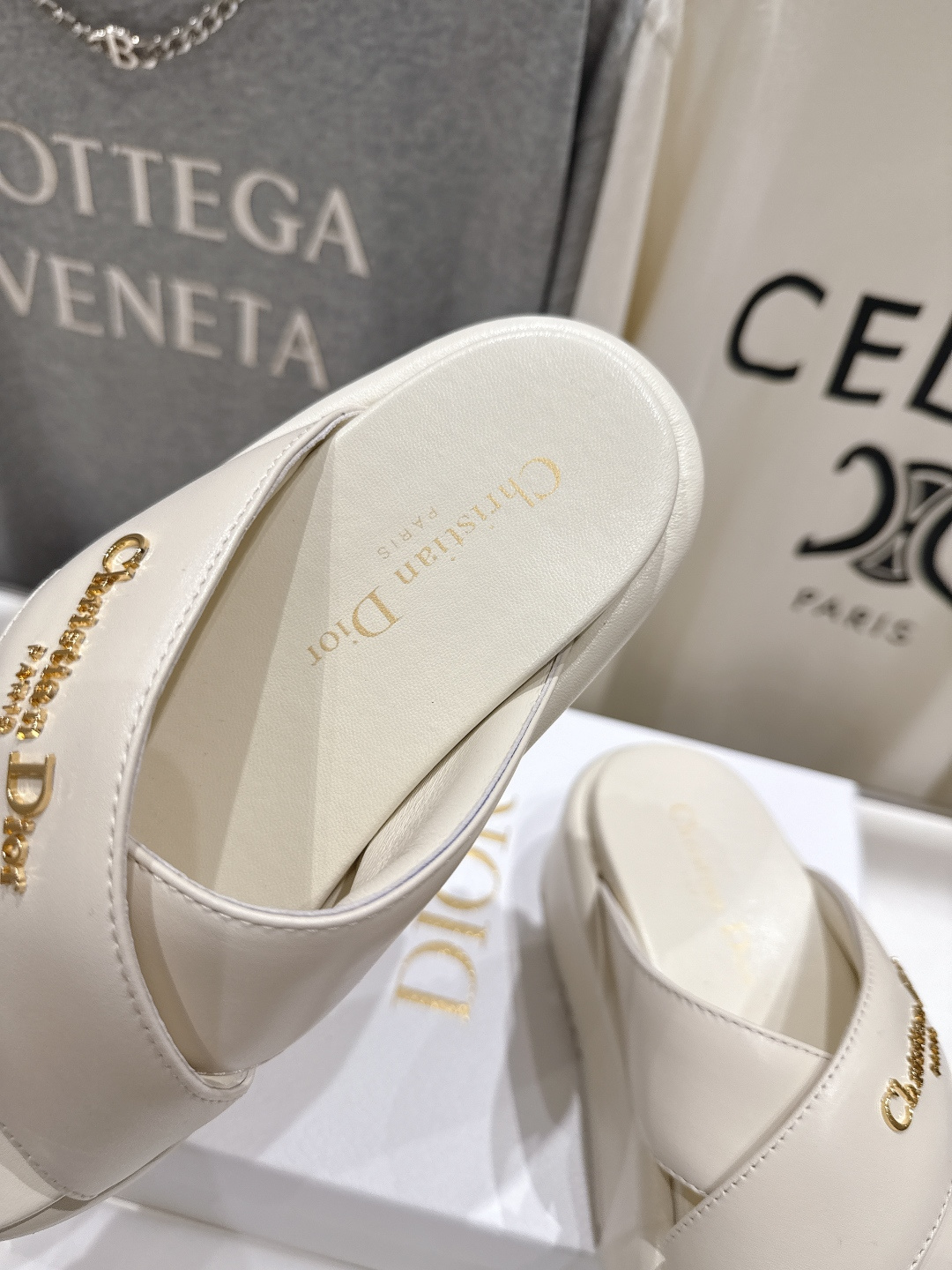 高版本出厂 【高品质】Dior*迪奥F019 D家2026ss春夏新款厚底防水台沙滩拖鞋～经典版型 搭配