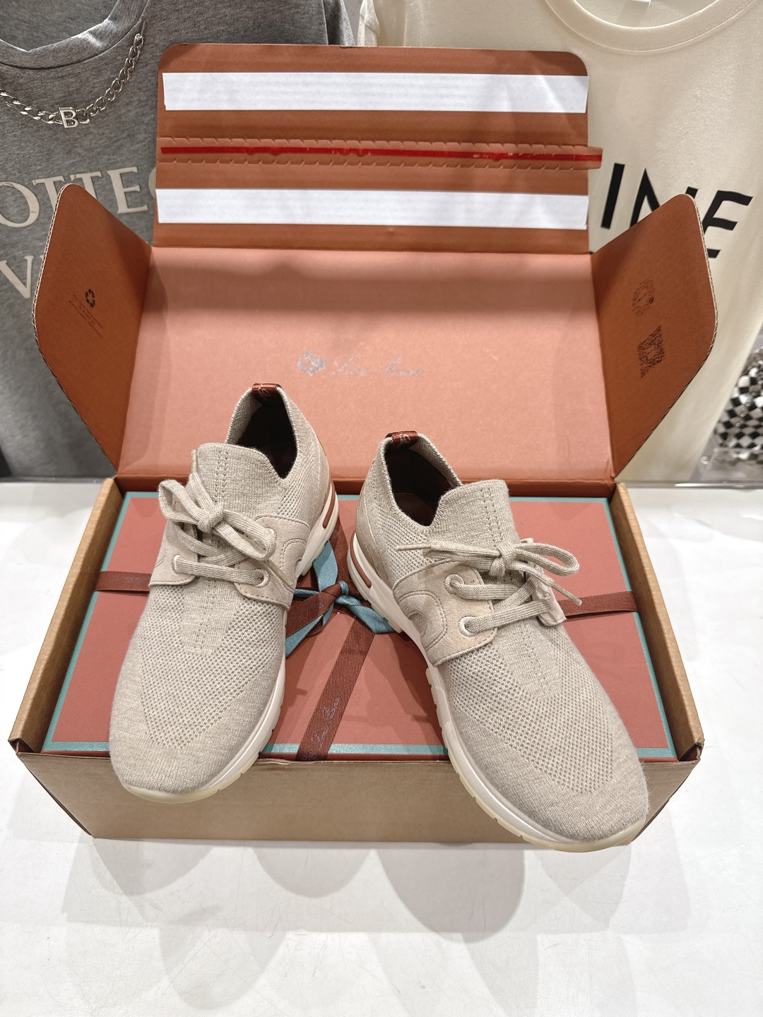 高版本出厂 Loro Piana* 诺悠翩雅LP F063 Walk Wish 新款飞织面休闲运动鞋 顶