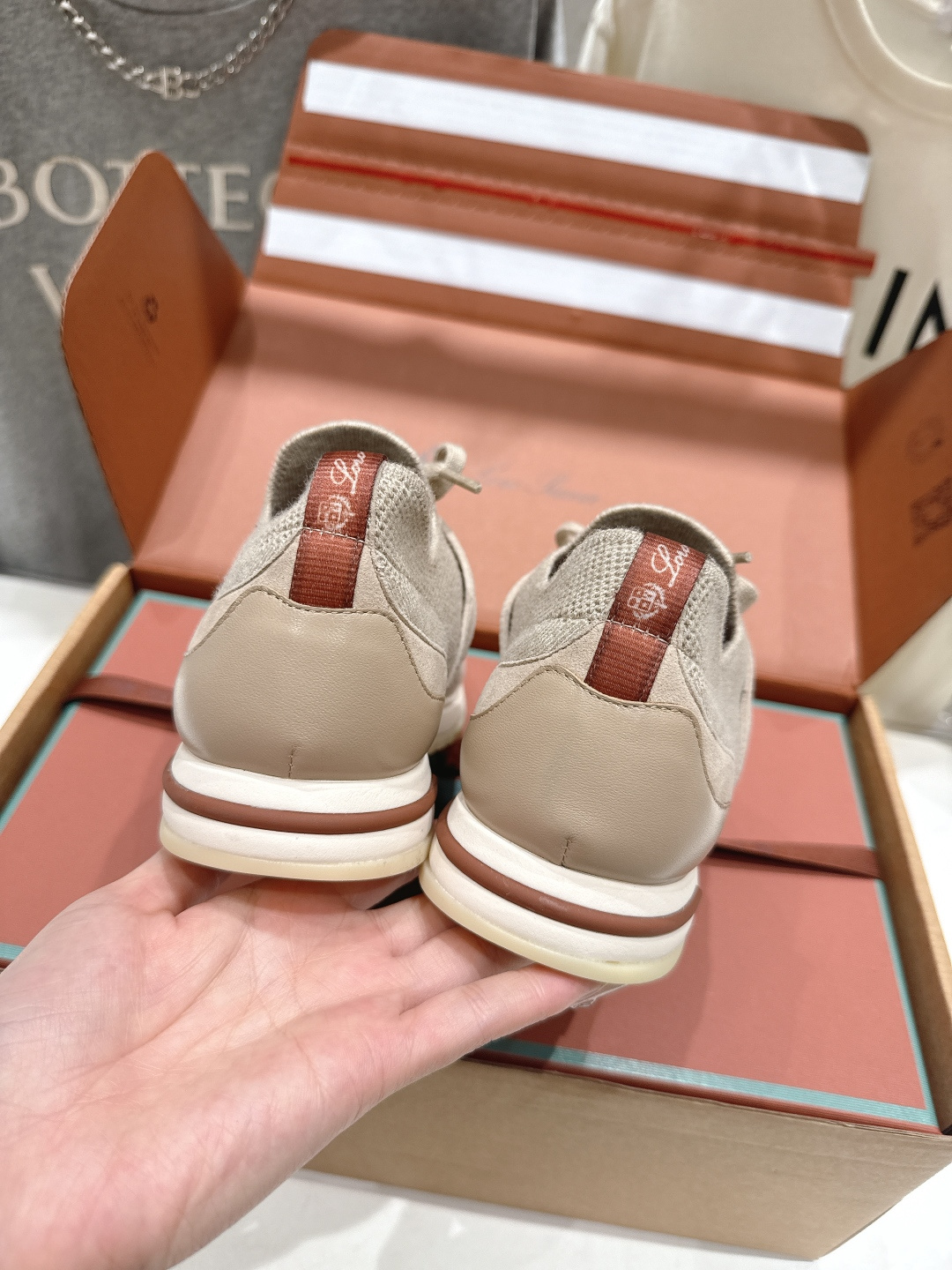 高版本出厂 Loro Piana* 诺悠翩雅LP F063 Walk Wish 新款飞织面休闲运动鞋 顶