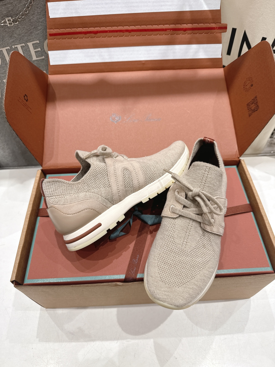 高版本出厂 Loro Piana* 诺悠翩雅LP F063 Walk Wish 新款飞织面休闲运动鞋 顶