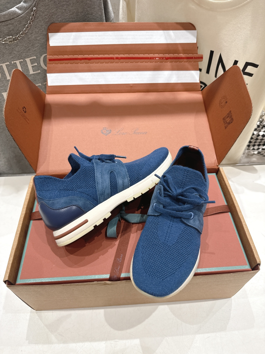 高版本出厂 Loro Piana* 诺悠翩雅LP F063 Walk Wish 新款飞织面休闲运动鞋 顶