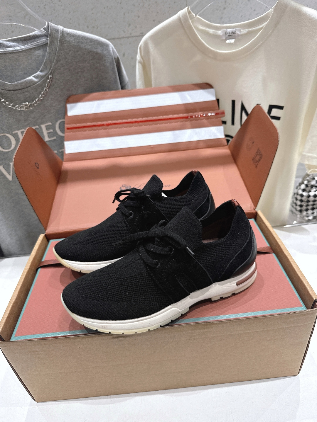 高版本出厂 Loro Piana* 诺悠翩雅LP F063 Walk Wish 新款飞织面休闲运动鞋 顶