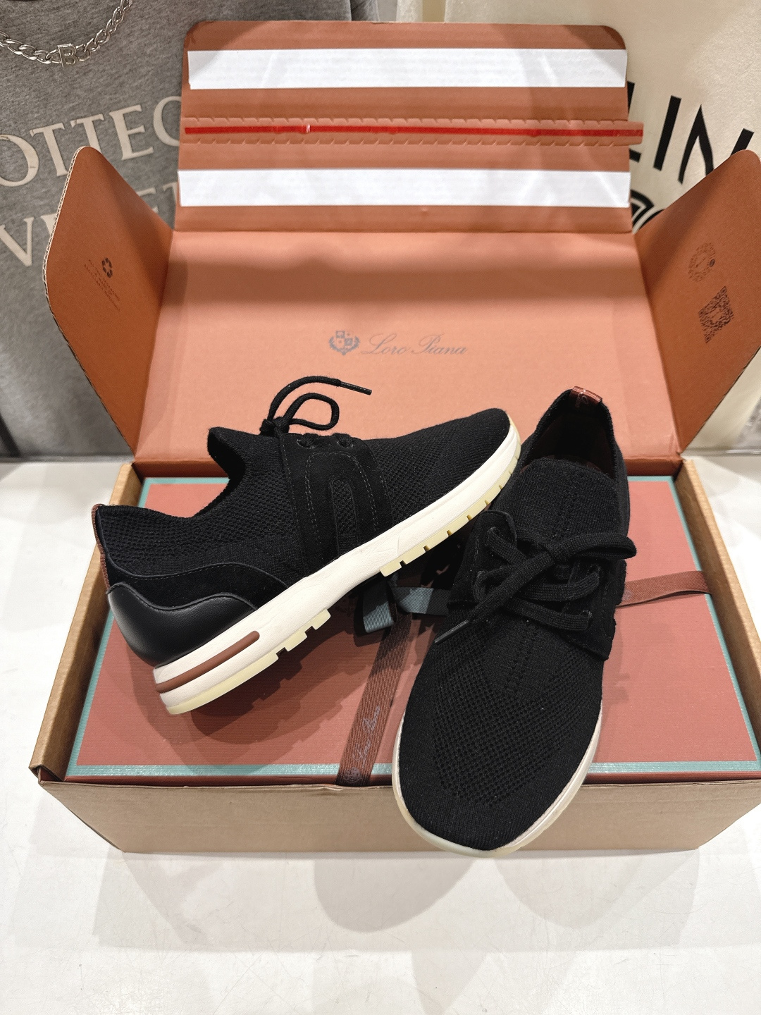 高版本出厂 Loro Piana* 诺悠翩雅LP F063 Walk Wish 新款飞织面休闲运动鞋 顶