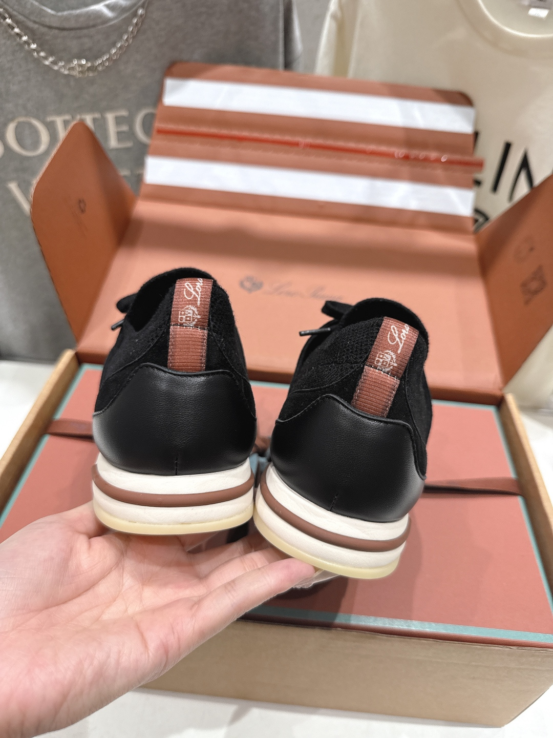 高版本出厂 Loro Piana* 诺悠翩雅LP F063 Walk Wish 新款飞织面休闲运动鞋 顶