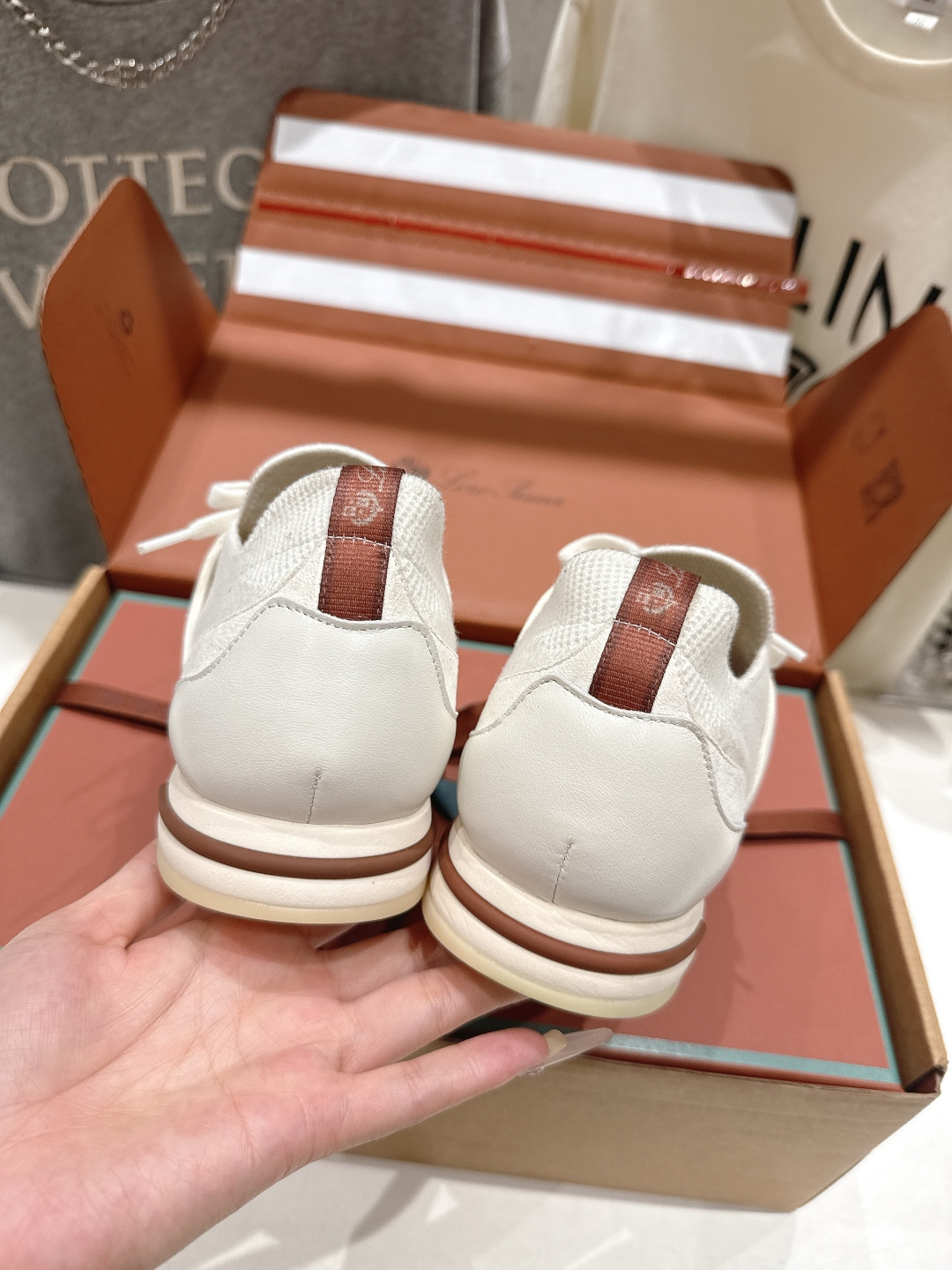 高版本出厂 Loro Piana* 诺悠翩雅LP F063 Walk Wish 新款飞织面休闲运动鞋 顶