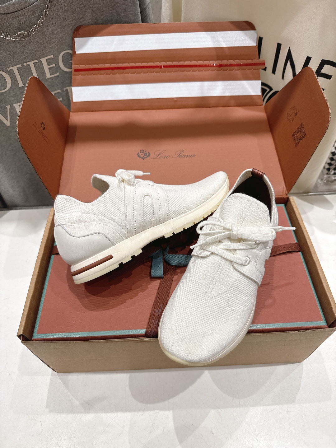 高版本出厂 Loro Piana* 诺悠翩雅LP F063 Walk Wish 新款飞织面休闲运动鞋 顶