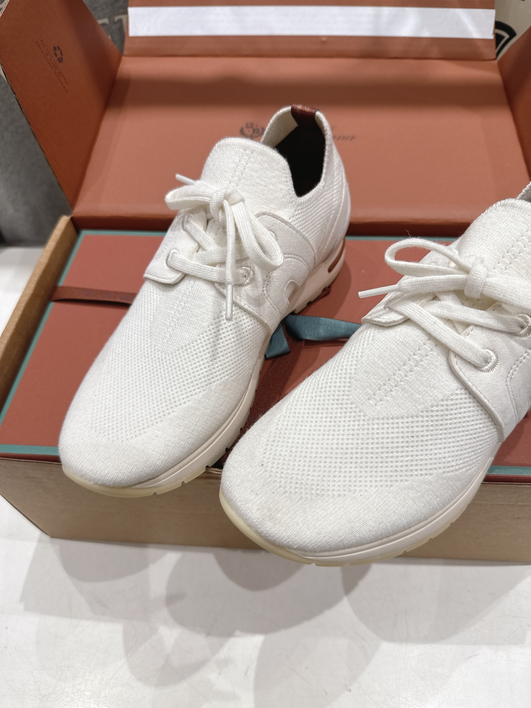 高版本出厂 Loro Piana* 诺悠翩雅LP F063 Walk Wish 新款飞织面休闲运动鞋 顶