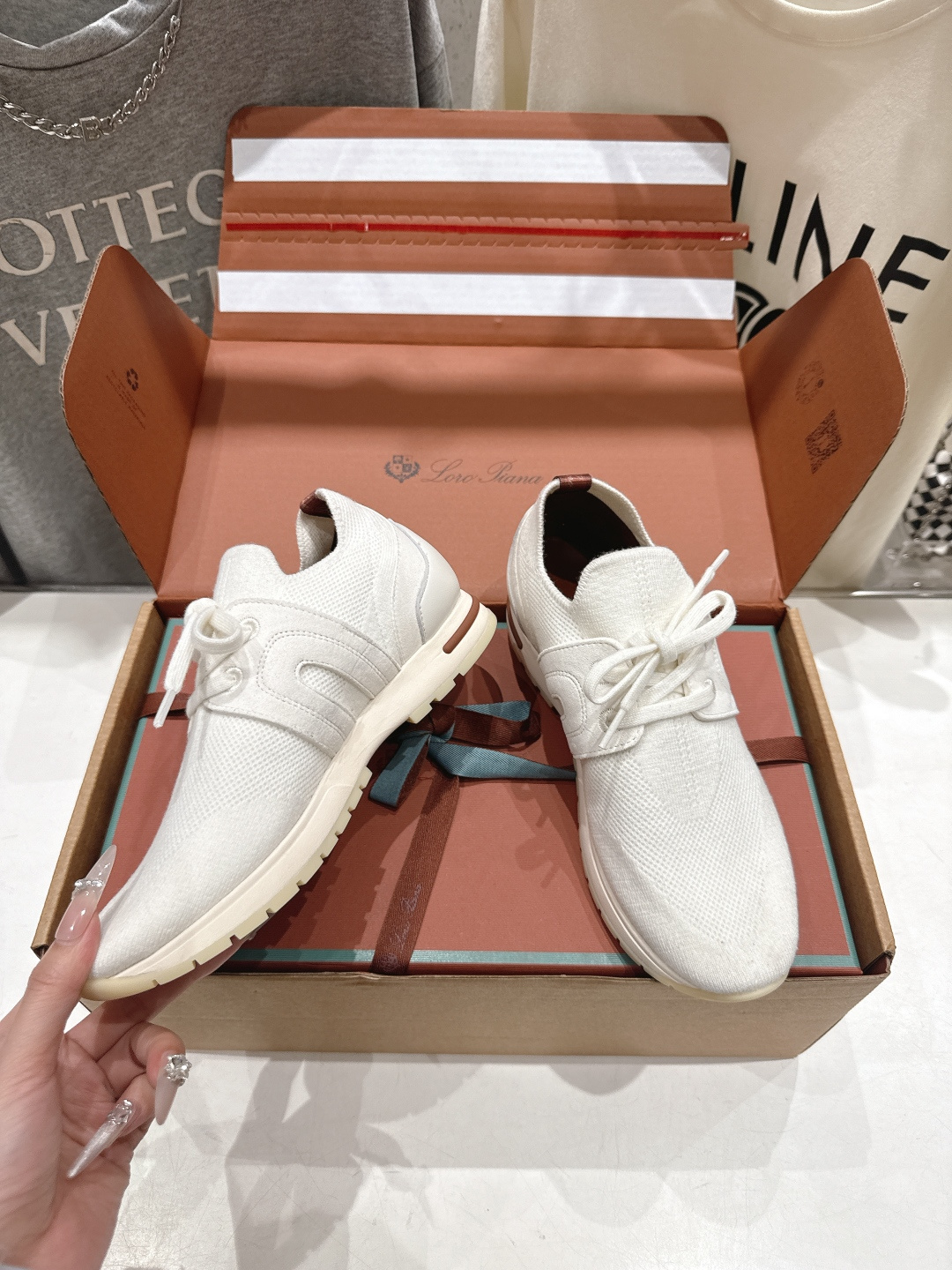 高版本出厂 Loro Piana* 诺悠翩雅LP F063 Walk Wish 新款飞织面休闲运动鞋 顶