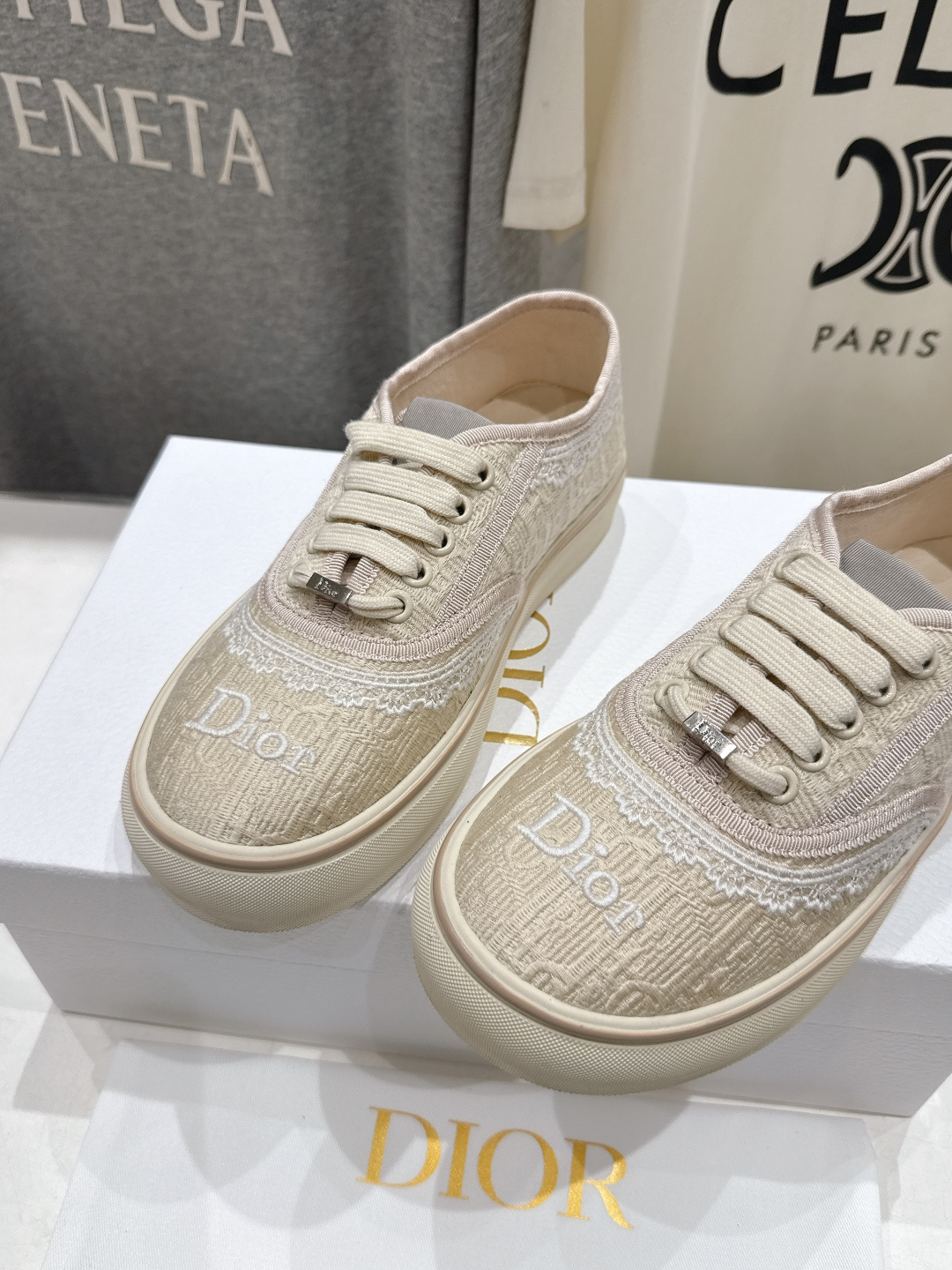 高版本出厂 Dior/迪奥D家F019 2026ss新款系带时尚刺绣休闲鞋原版购入开发做货，精心制作。鞋