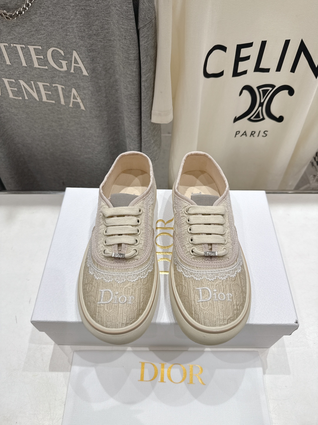 高版本出厂 Dior/迪奥D家F019 2026ss新款系带时尚刺绣休闲鞋原版购入开发做货，精心制作。鞋