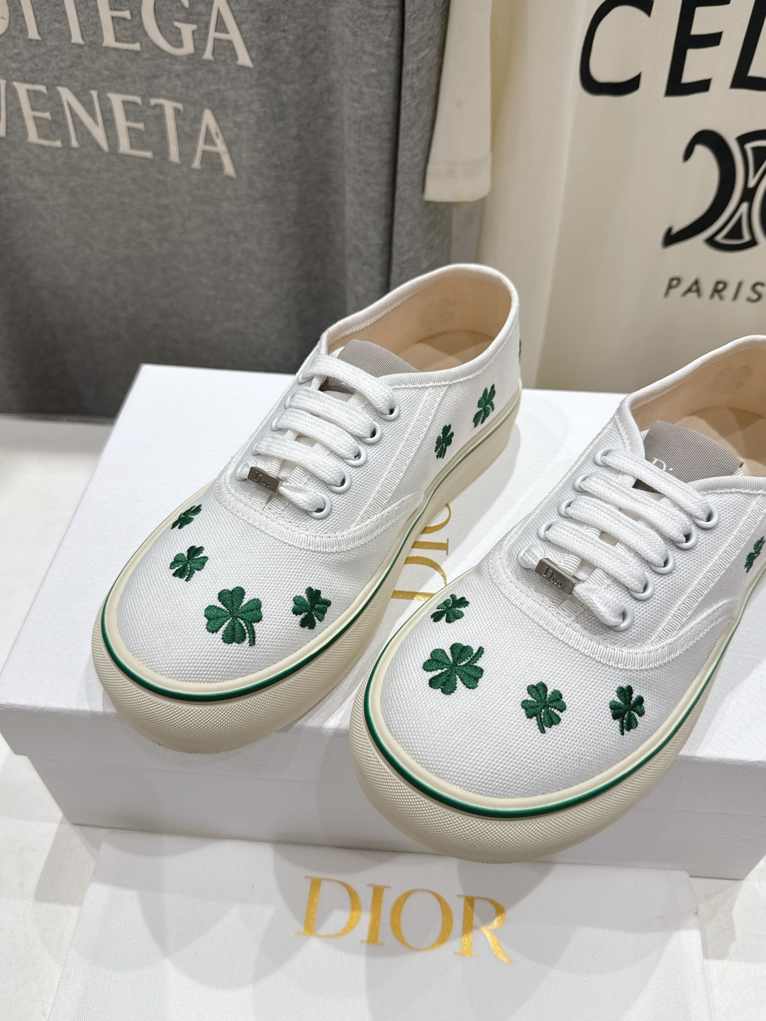 高版本出厂 Dior/迪奥D家F019 2026ss新款系带时尚刺绣休闲鞋原版购入开发做货，精心制作。鞋