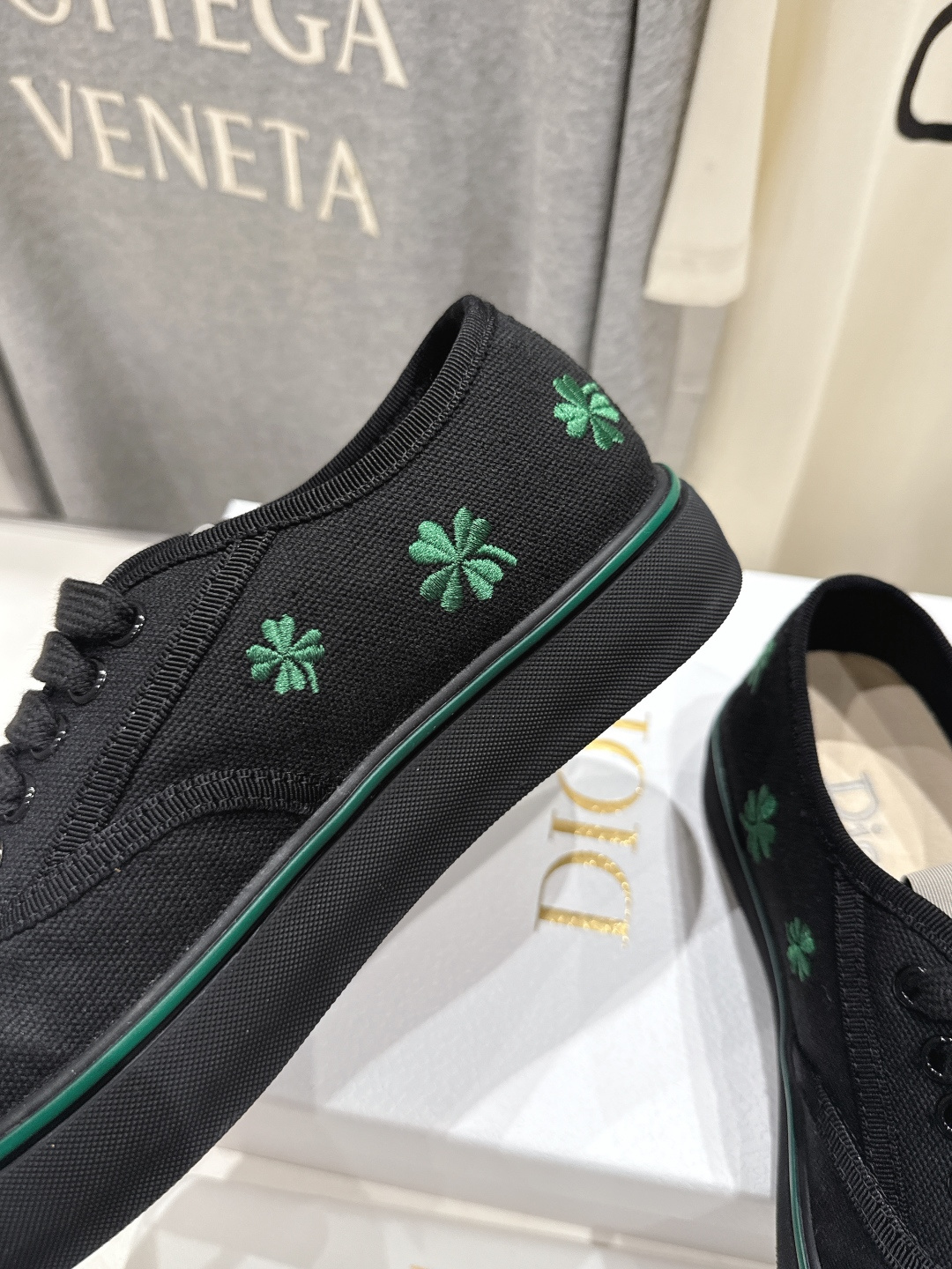 高版本出厂 Dior/迪奥D家F019 2026ss新款系带时尚刺绣休闲鞋原版购入开发做货，精心制作。鞋