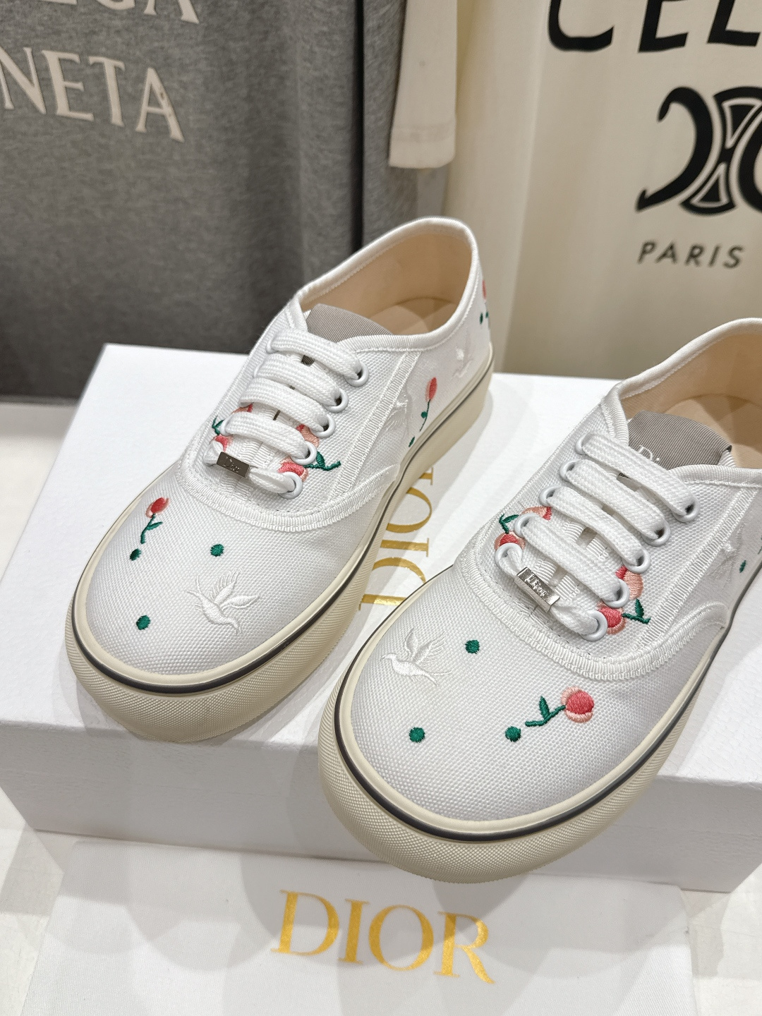 高版本出厂 Dior/迪奥D家F019 2026ss新款系带时尚刺绣休闲鞋原版购入开发做货，精心制作。鞋