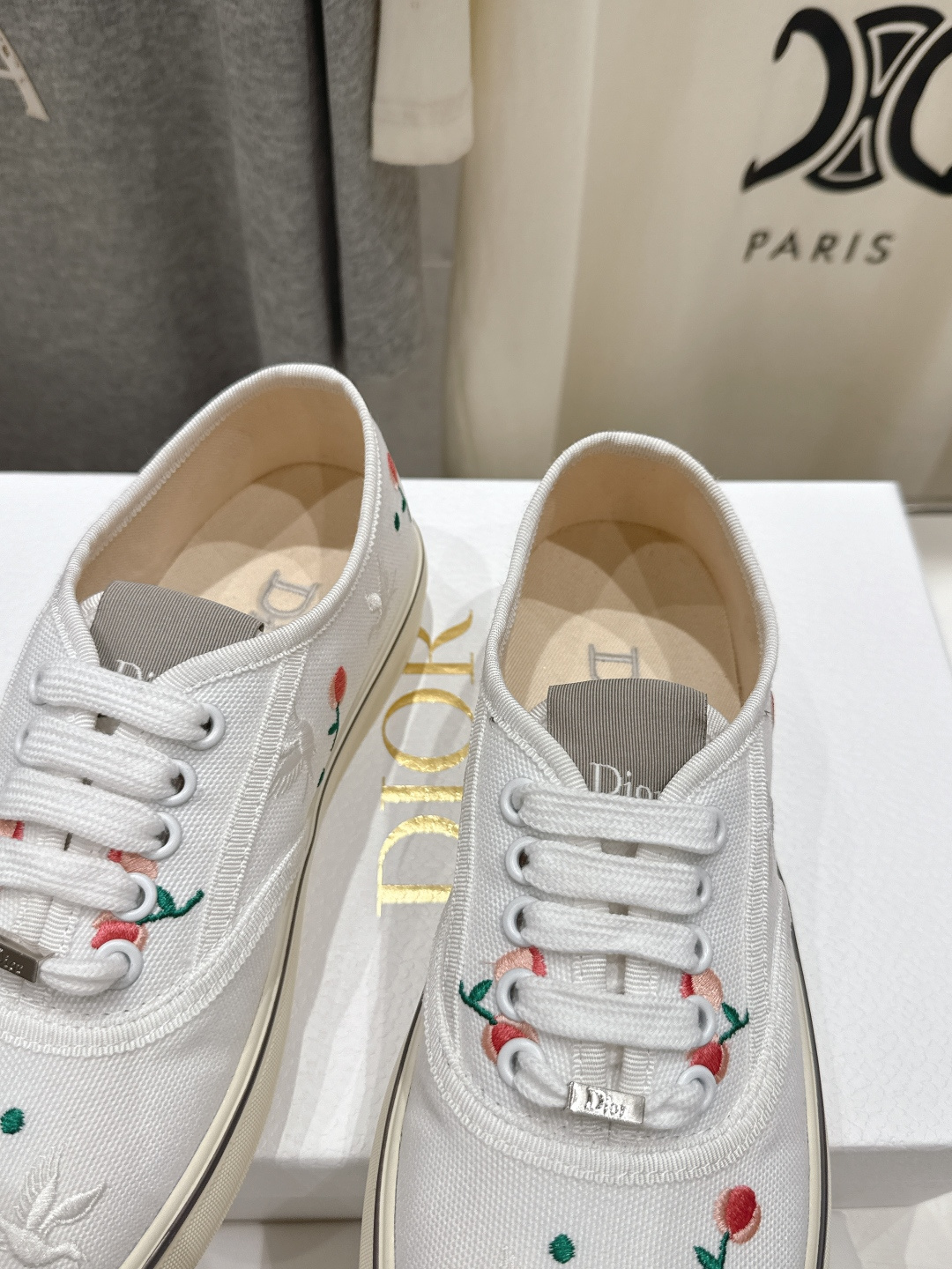 高版本出厂 Dior/迪奥D家F019 2026ss新款系带时尚刺绣休闲鞋原版购入开发做货，精心制作。鞋