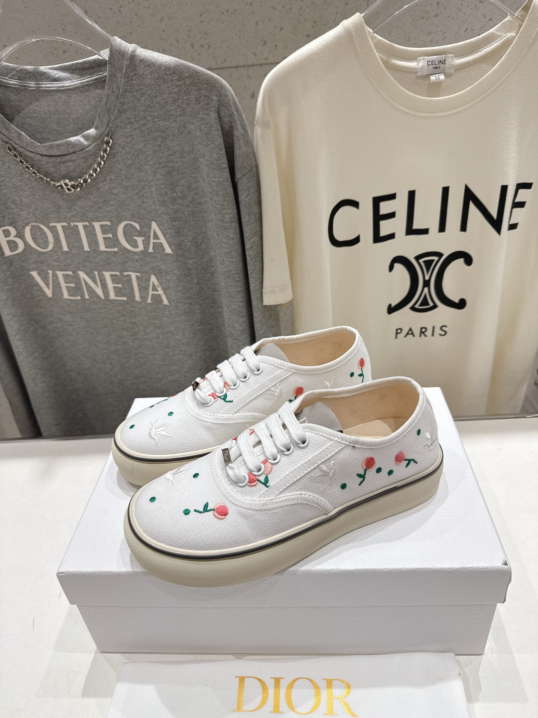 高版本出厂 Dior/迪奥D家F019 2026ss新款系带时尚刺绣休闲鞋原版购入开发做货，精心制作。鞋