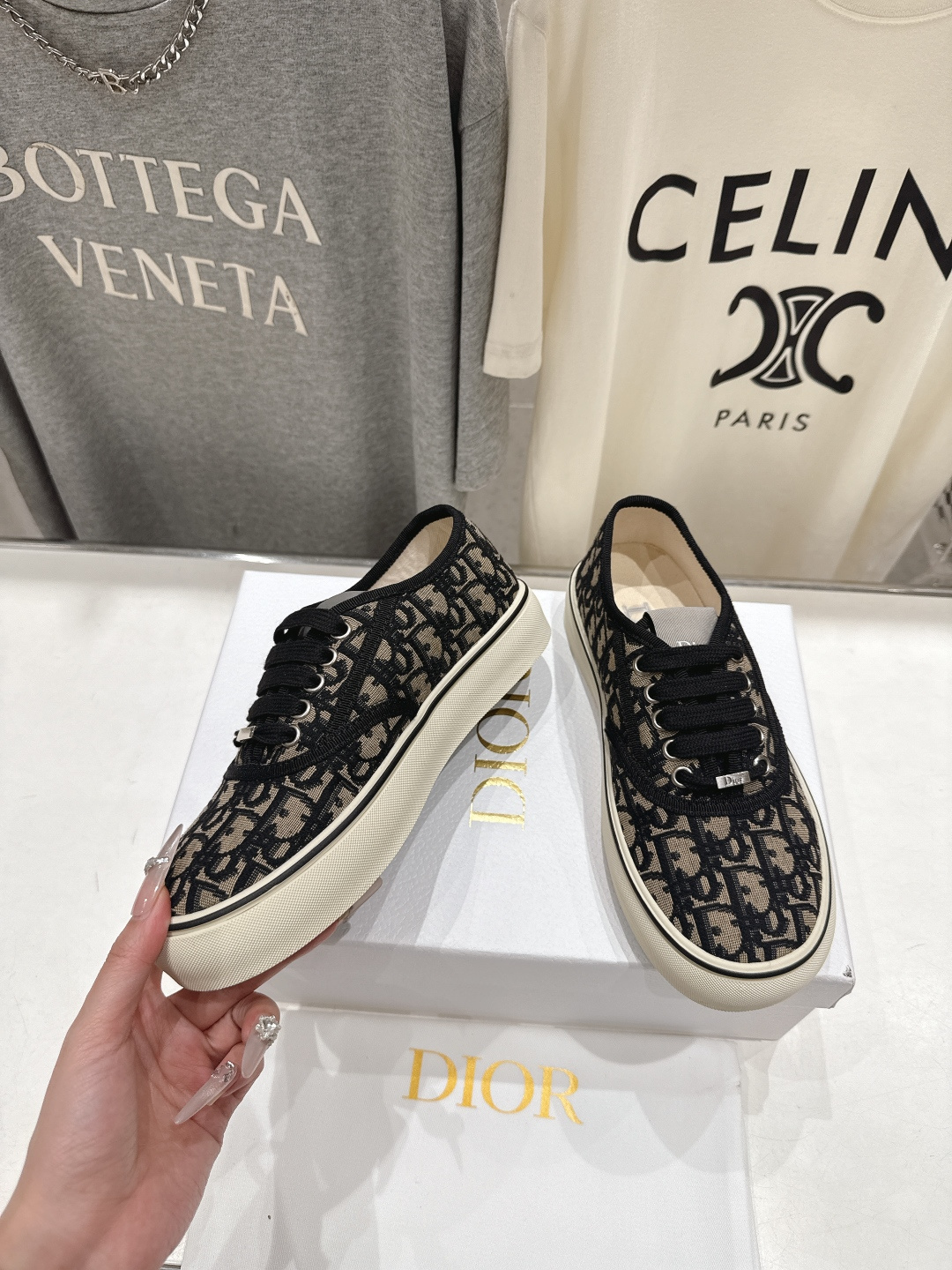 高版本出厂 Dior/迪奥D家F019 2026ss新款系带时尚刺绣休闲鞋原版购入开发做货，精心制作。鞋