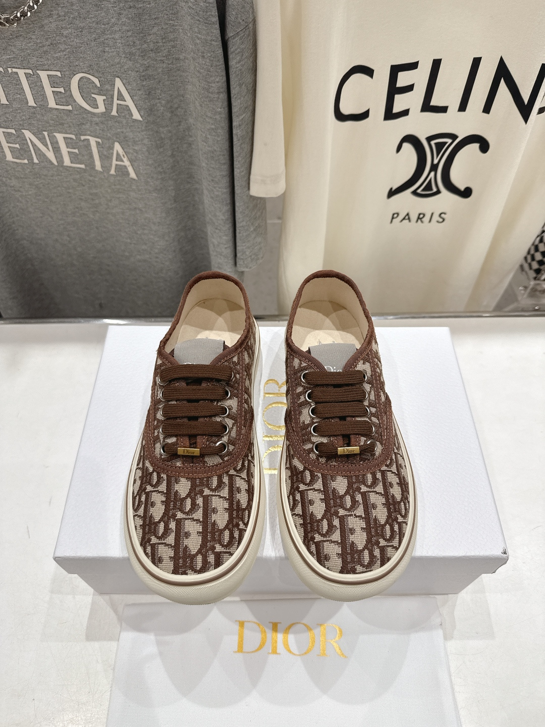 高版本出厂 Dior/迪奥D家F019 2026ss新款系带时尚刺绣休闲鞋原版购入开发做货，精心制作。鞋