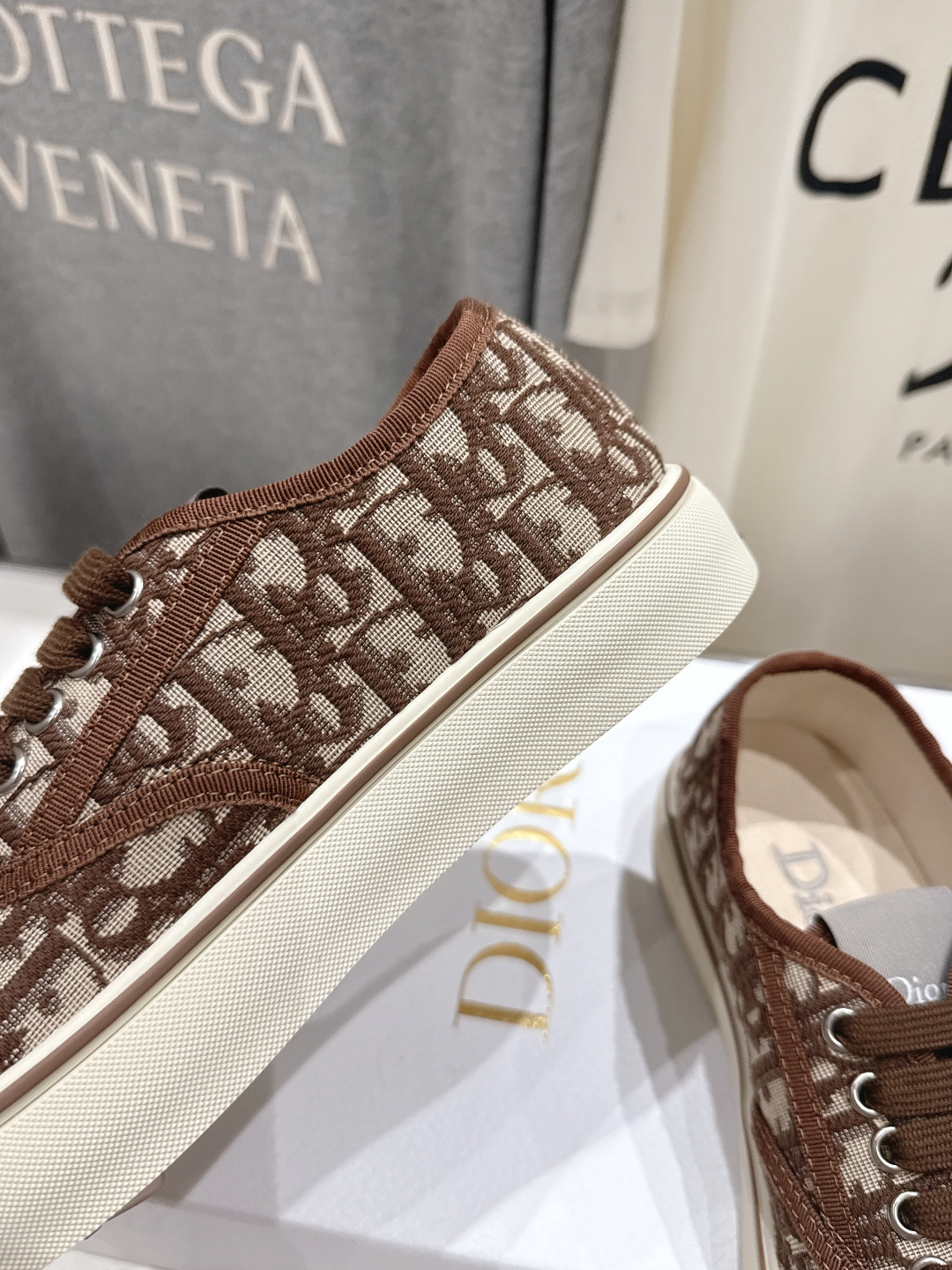 高版本出厂 Dior/迪奥D家F019 2026ss新款系带时尚刺绣休闲鞋原版购入开发做货，精心制作。鞋