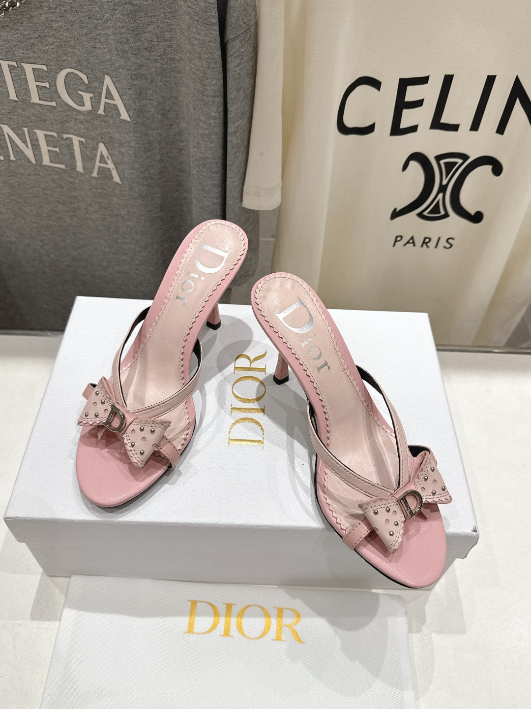 高版本出厂 Dior*迪奥2026ss F031夏季新款蝴蝶结高跟拖鞋♕♕公主范十足，颜色非常抬肤色，迷