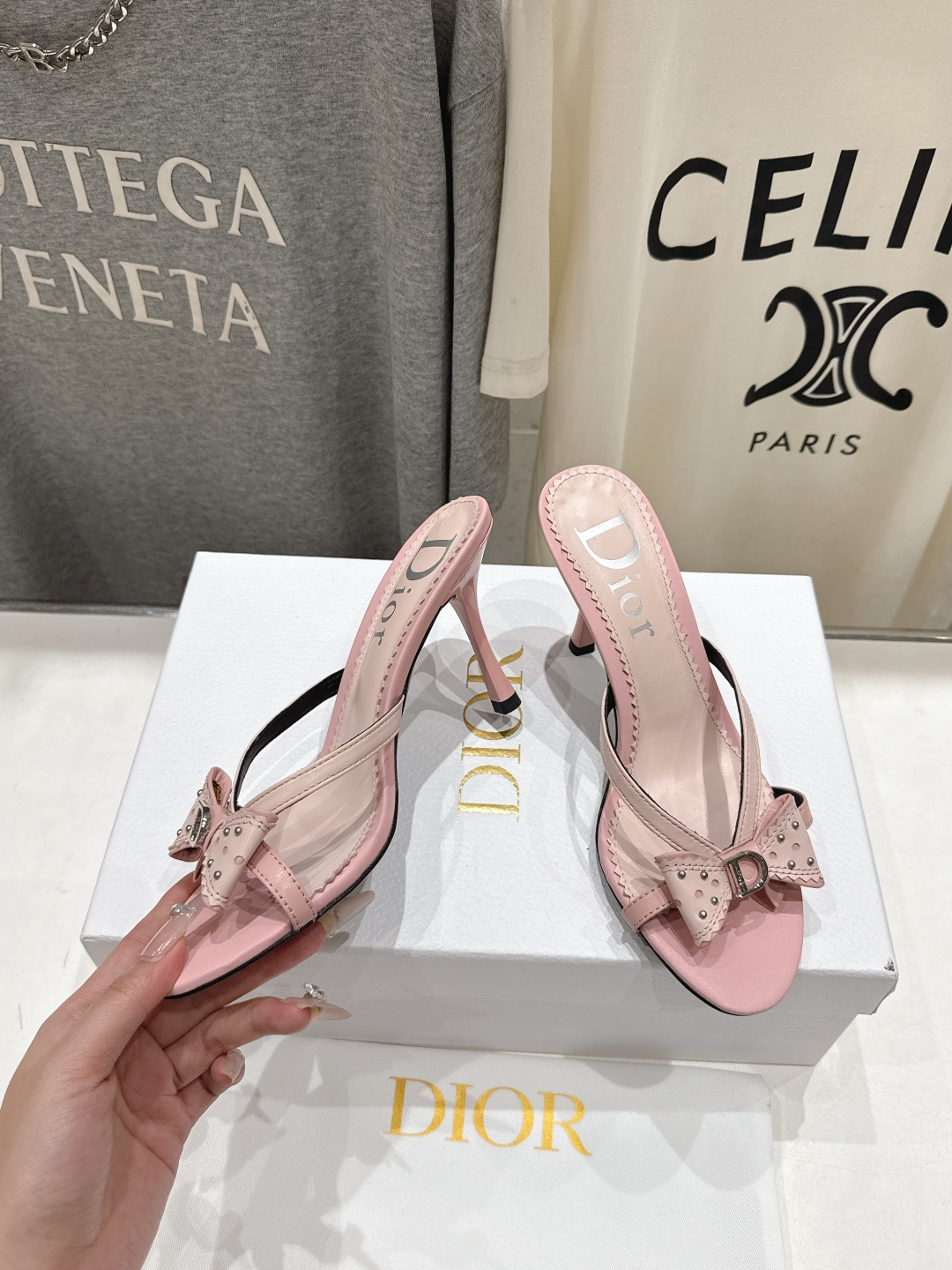高版本出厂 Dior*迪奥2026ss F031夏季新款蝴蝶结高跟拖鞋♕♕公主范十足，颜色非常抬肤色，迷