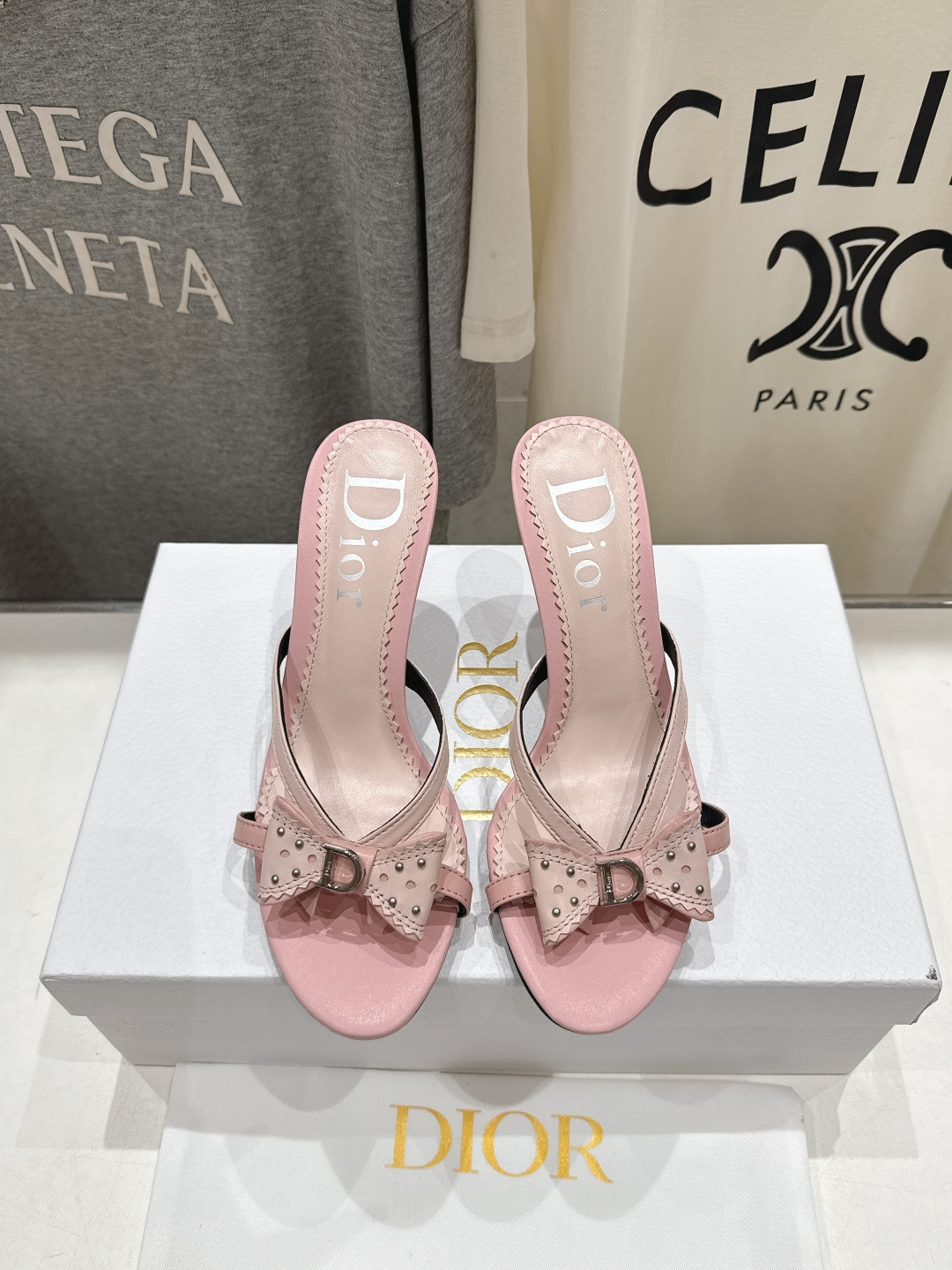 高版本出厂 Dior*迪奥2026ss F031夏季新款蝴蝶结高跟拖鞋♕♕公主范十足，颜色非常抬肤色，迷