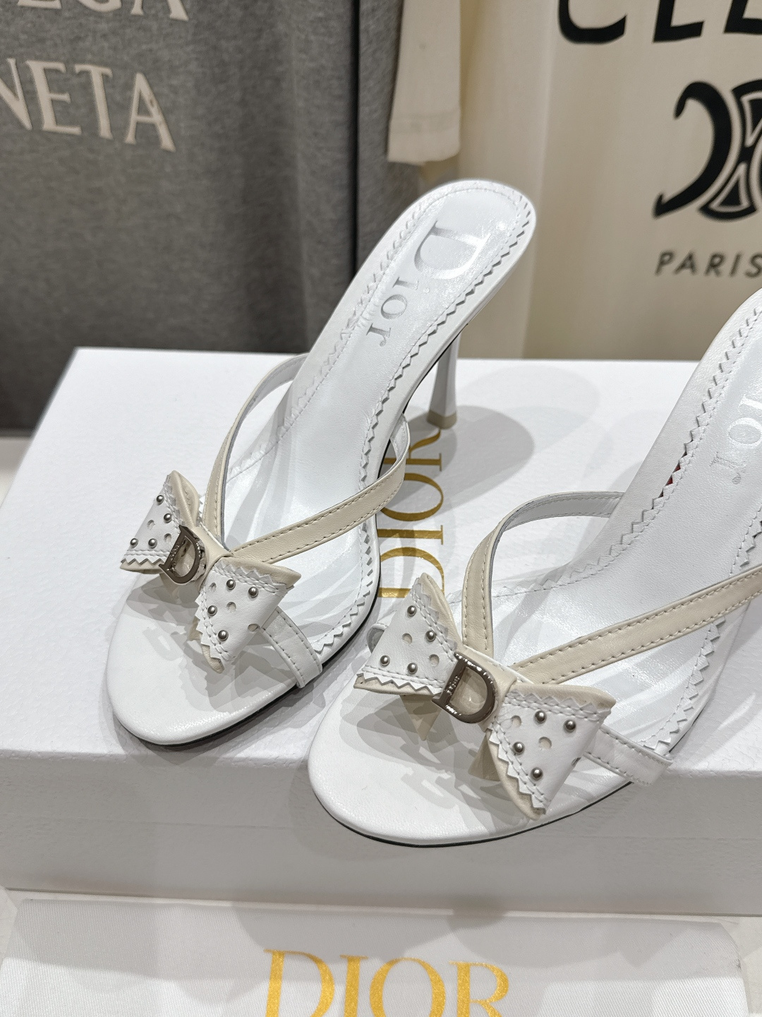 高版本出厂 Dior*迪奥2026ss F031夏季新款蝴蝶结高跟拖鞋♕♕公主范十足，颜色非常抬肤色，迷