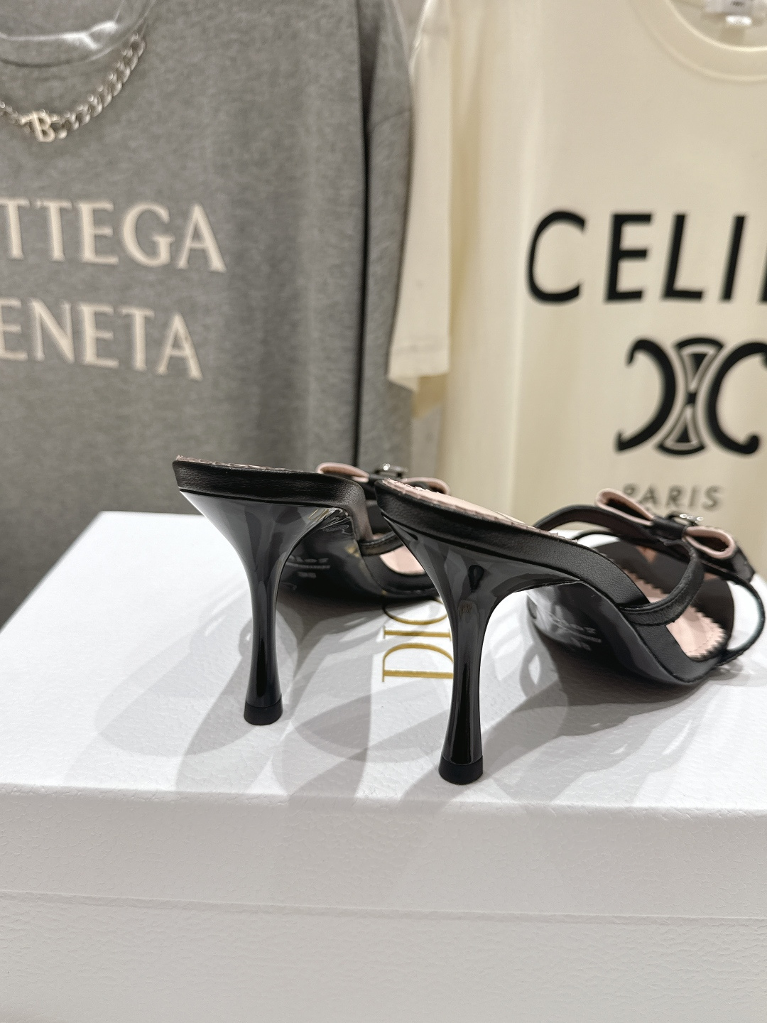 高版本出厂 Dior*迪奥2026ss F031夏季新款蝴蝶结高跟拖鞋♕♕公主范十足，颜色非常抬肤色，迷