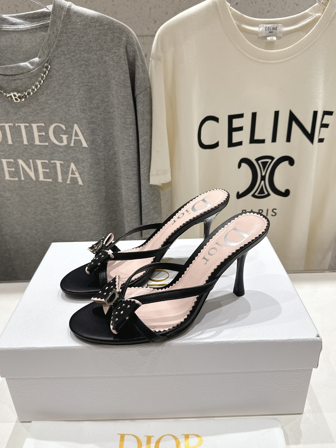 高版本出厂 Dior*迪奥2026ss F031夏季新款蝴蝶结高跟拖鞋♕♕公主范十足，颜色非常抬肤色，迷