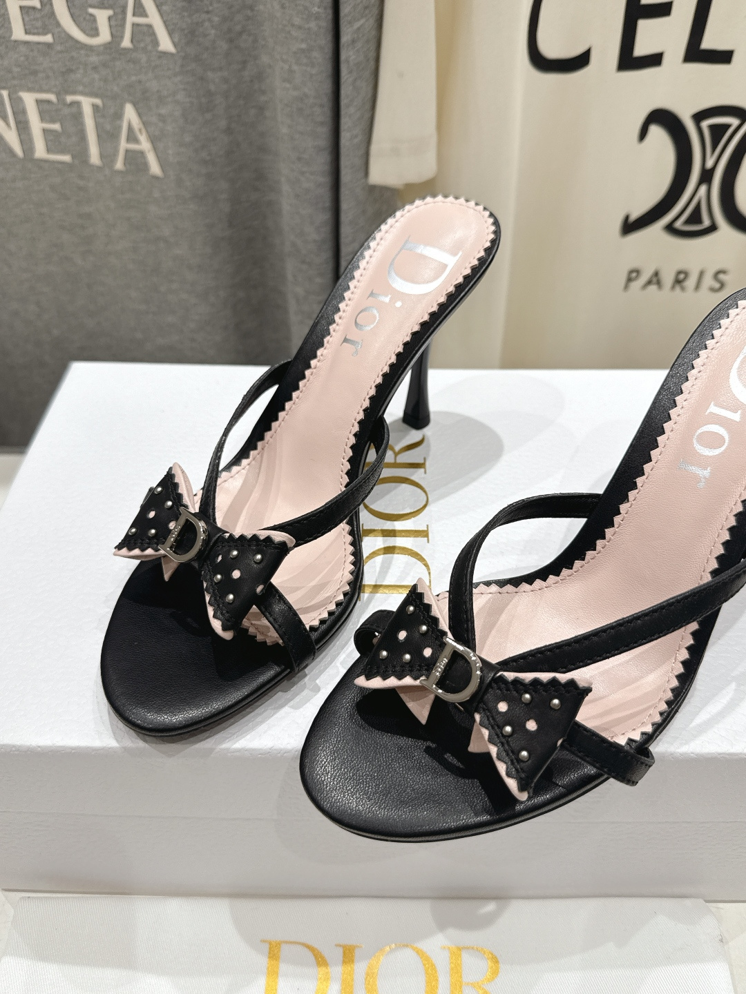 高版本出厂 Dior*迪奥2026ss F031夏季新款蝴蝶结高跟拖鞋♕♕公主范十足，颜色非常抬肤色，迷